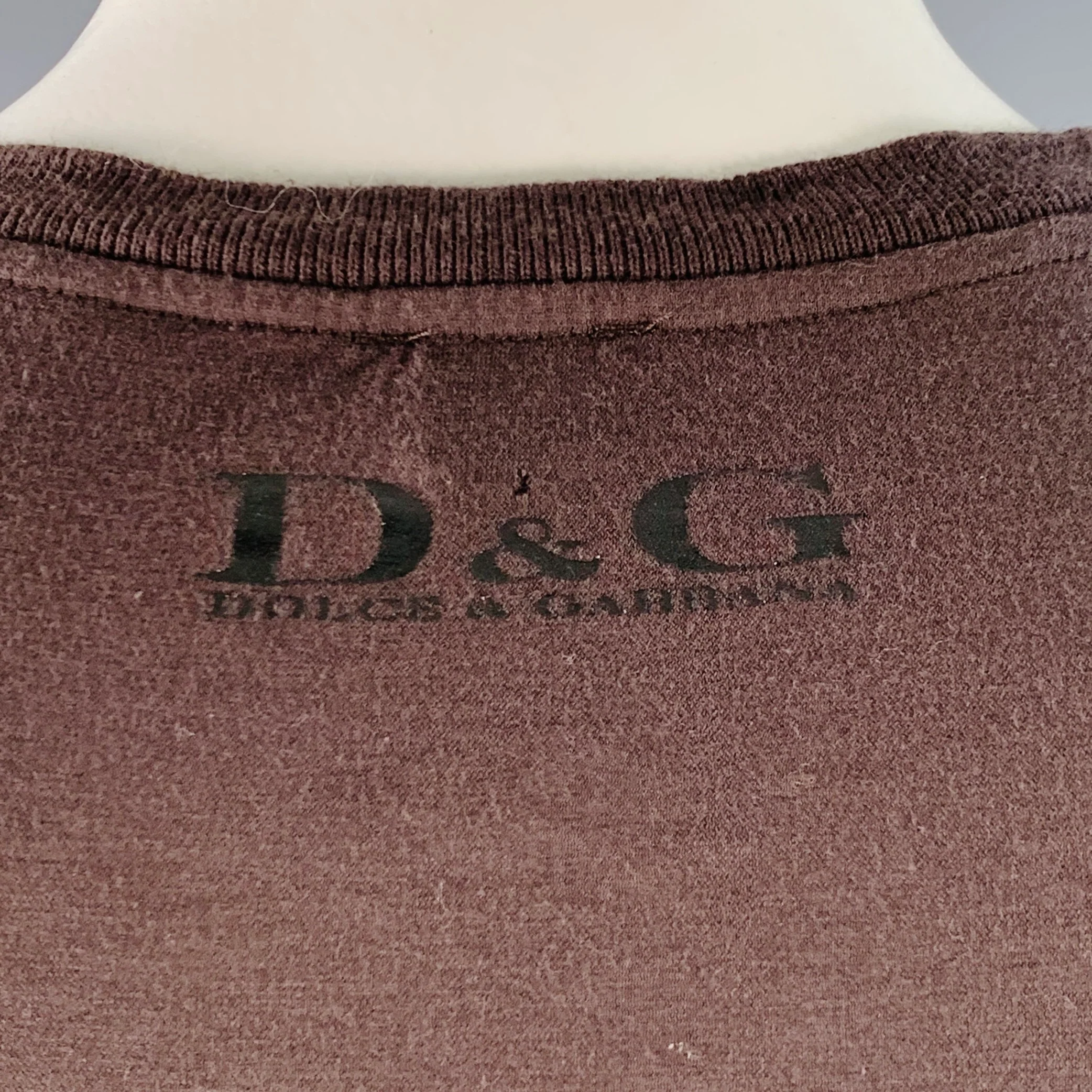 D&G by DOLCE & GABBANA Size XL Brown Black Metallic Gold Print Cotton Henley Pullover - Image 5