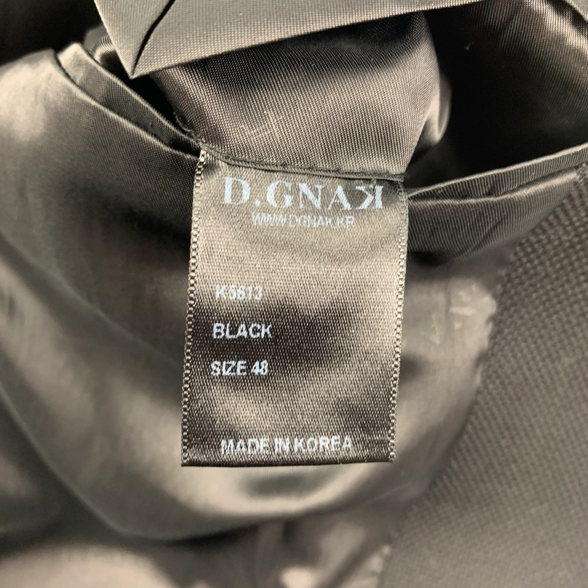 D. GNAK Size 38 Black Applique Wool Notch Lapel Sport Coat - Image 6