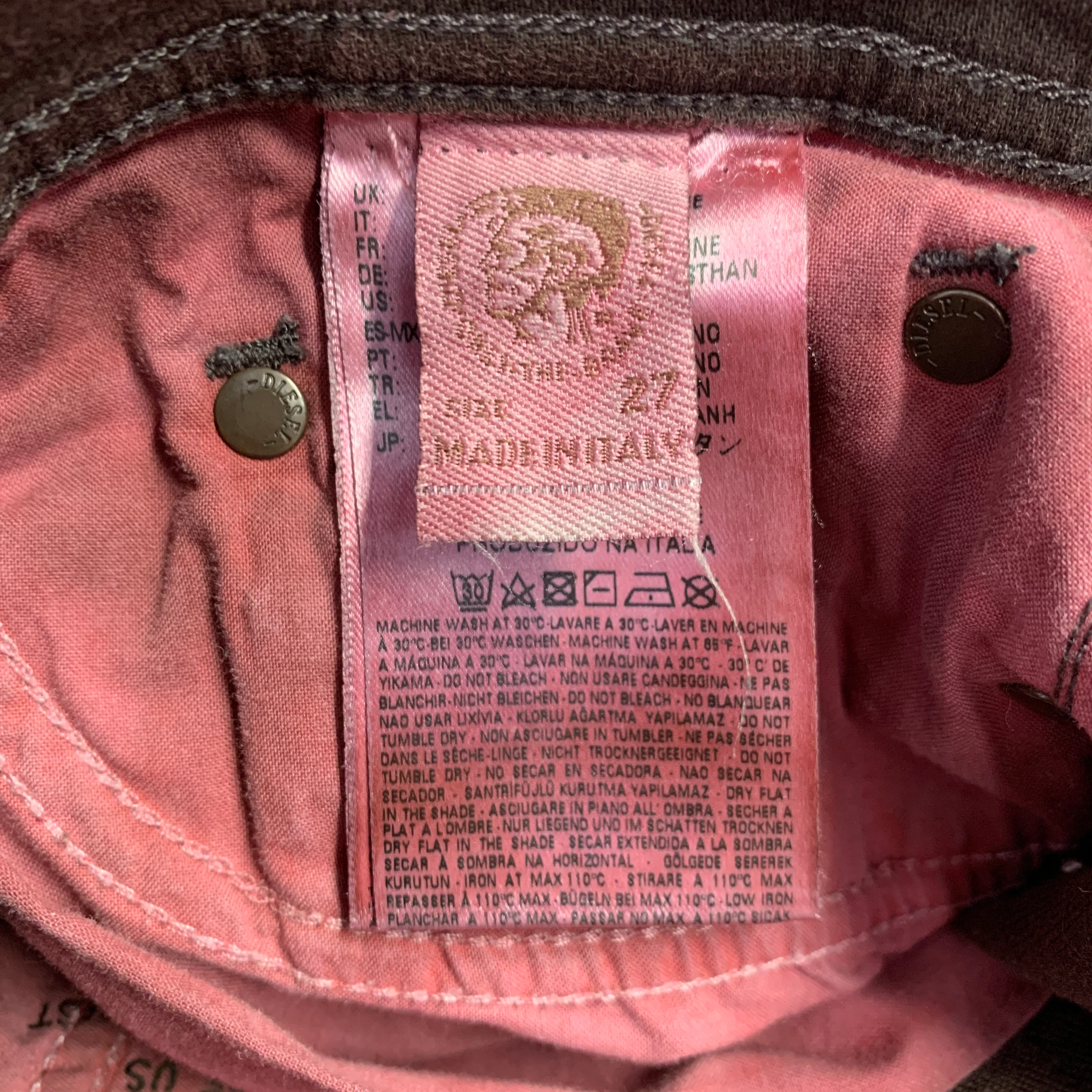 DIESEL Size 27 Tepphar Red Cotton Blend Carrot Tapered Slim Distressed Jeans - Image 7