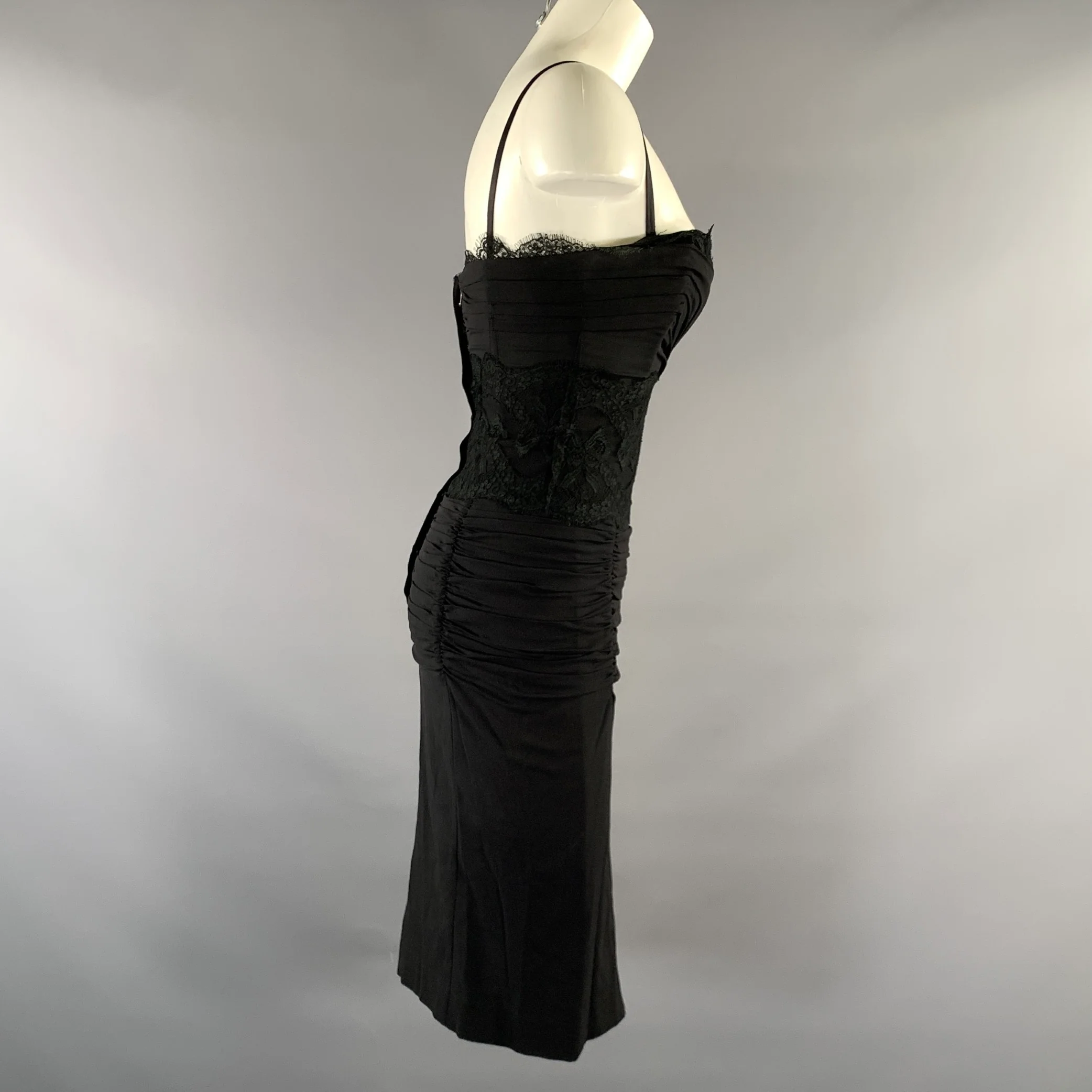 DOLCE & GABBANA Size 2 Black Polyester Ruched Cocktail Knee Length Dress - Image 3