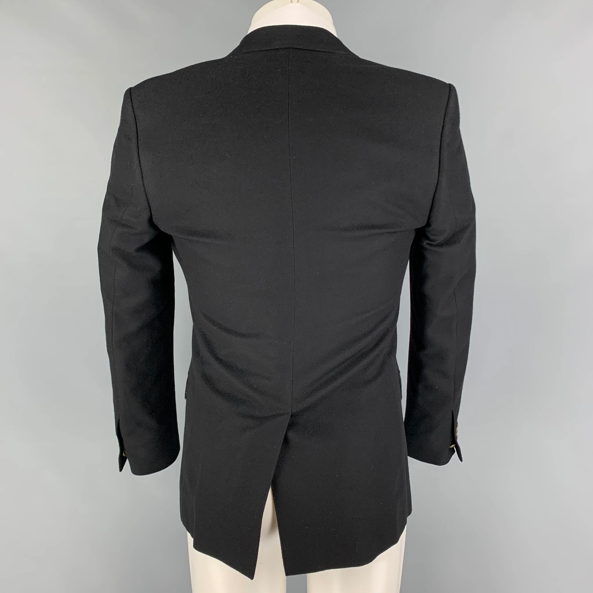 DOLCE & GABBANA Size 36 Black Cashmere Silk Peak Lapel Sport Coat - Image 3