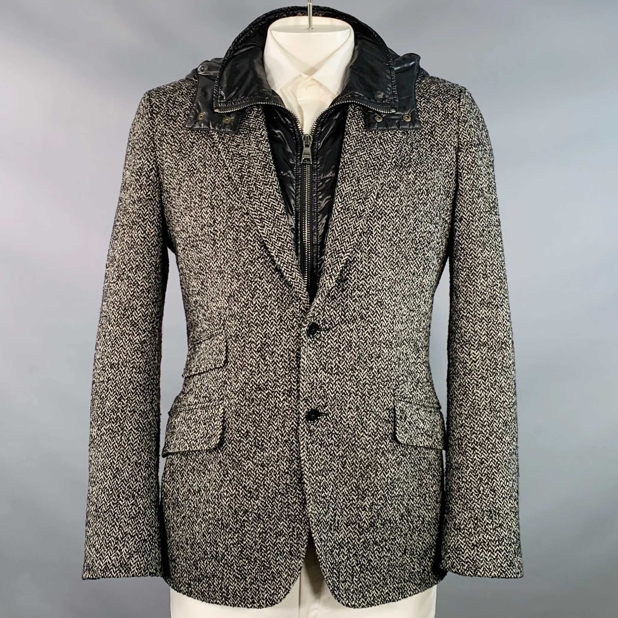 DOLCE & GABBANA Size 42 Black Grey Herringbone Acrylic Blend Hooded Sport Coat