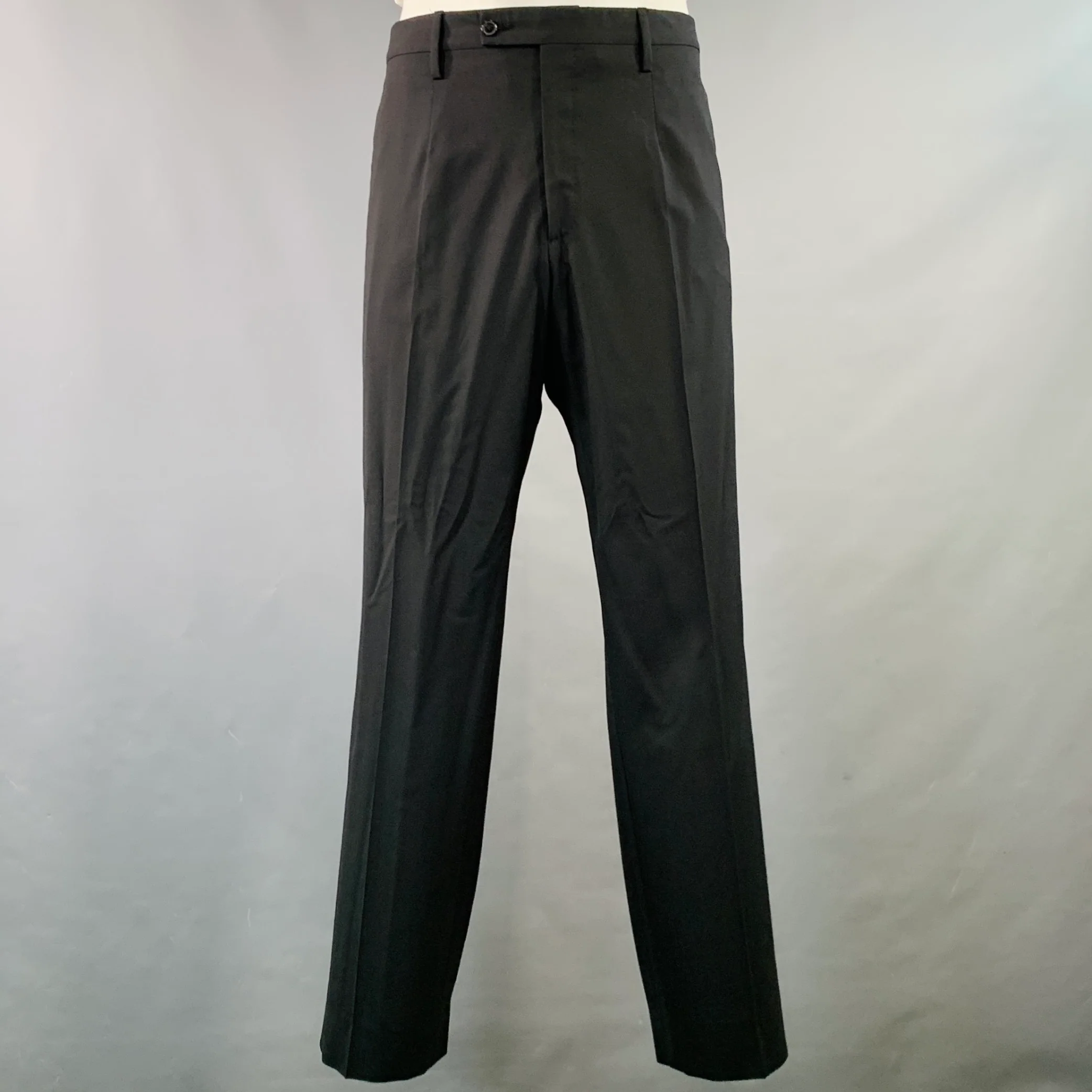 DOLCE & GABBANA Size 46 Black Virgin Wool Blend Notch Lapel Suit - Image 4