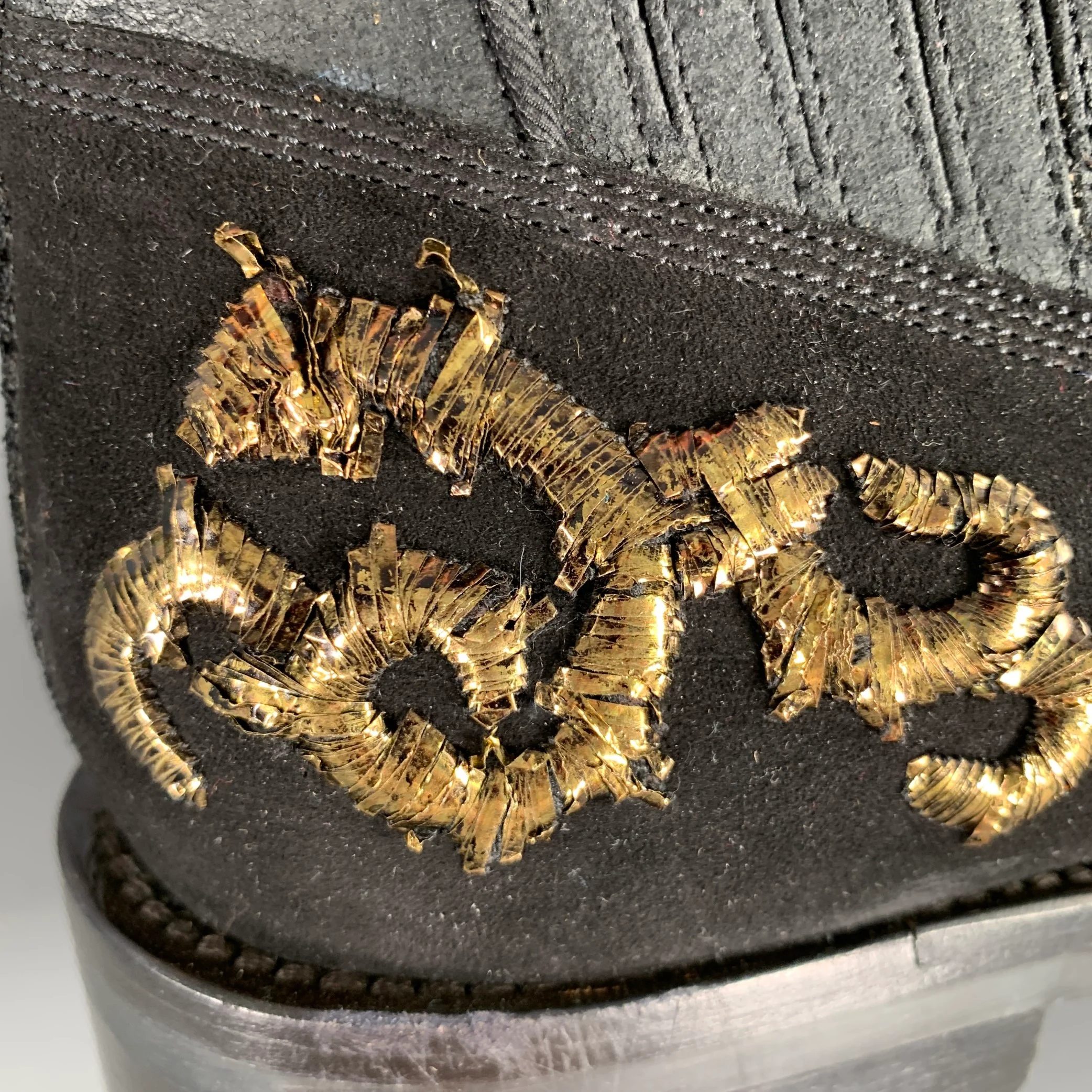 DOLCE & GABBANA Size 8.5 Black Gold Embroidery Leather Side Buttons Boots - Image 10