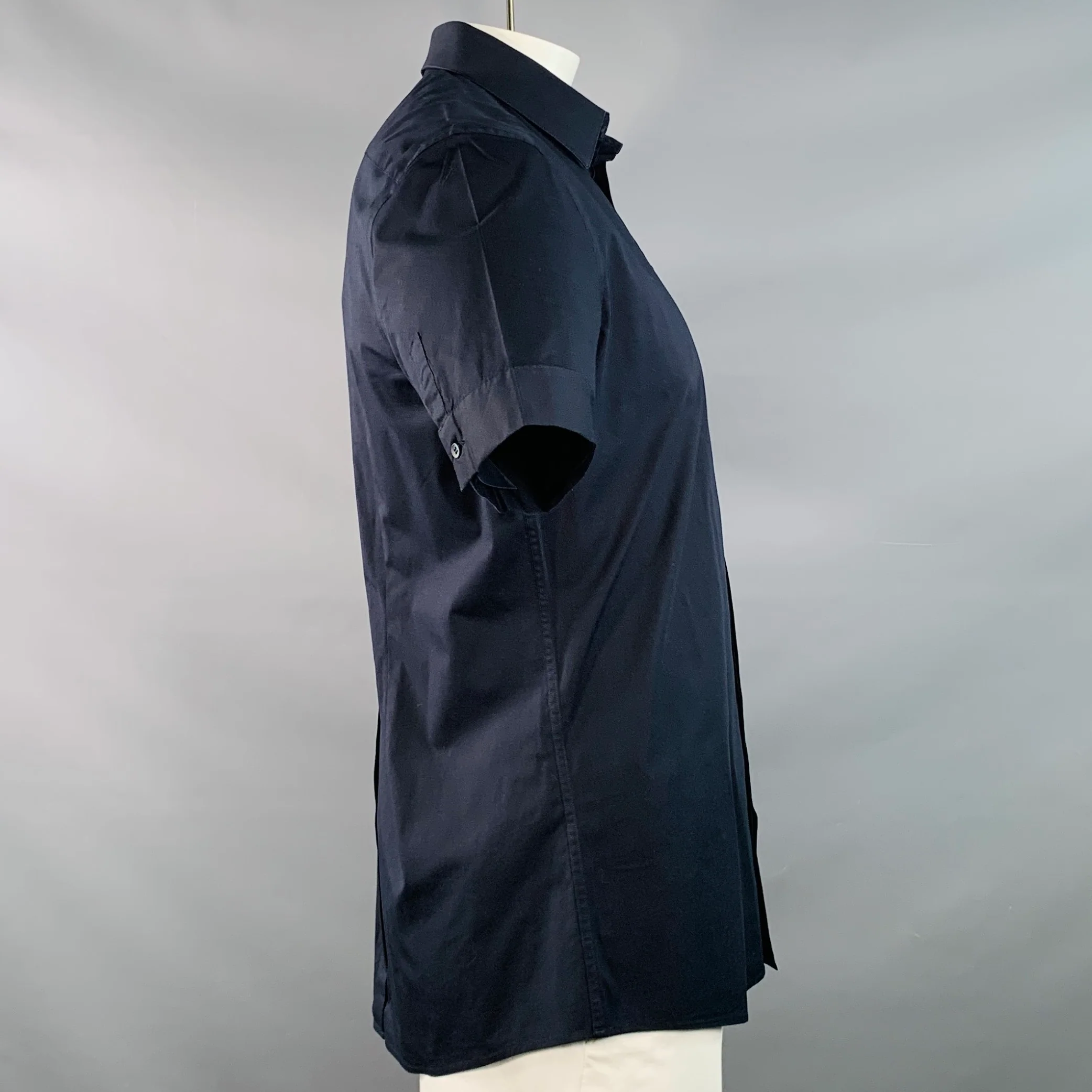 DOLCE & GABBANA Size L Navy Cotton Blend One Pocket Short Sleeve Shirt - Image 2