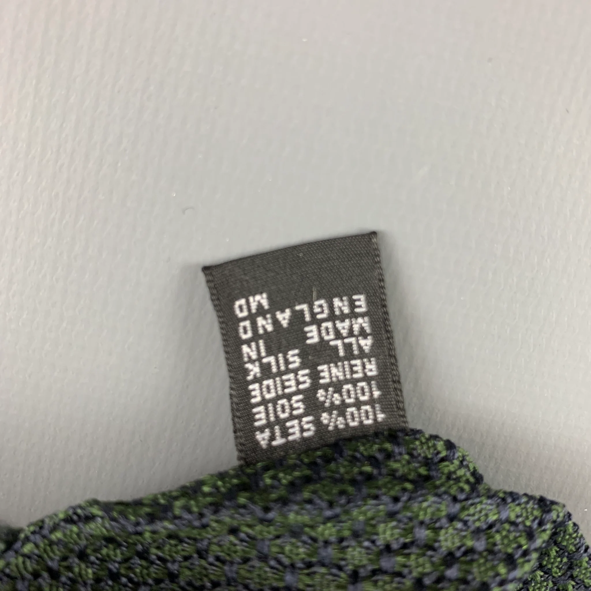DRAKES LONDON Green Light Blue Diagonal Stripe Silk Tie - Image 4