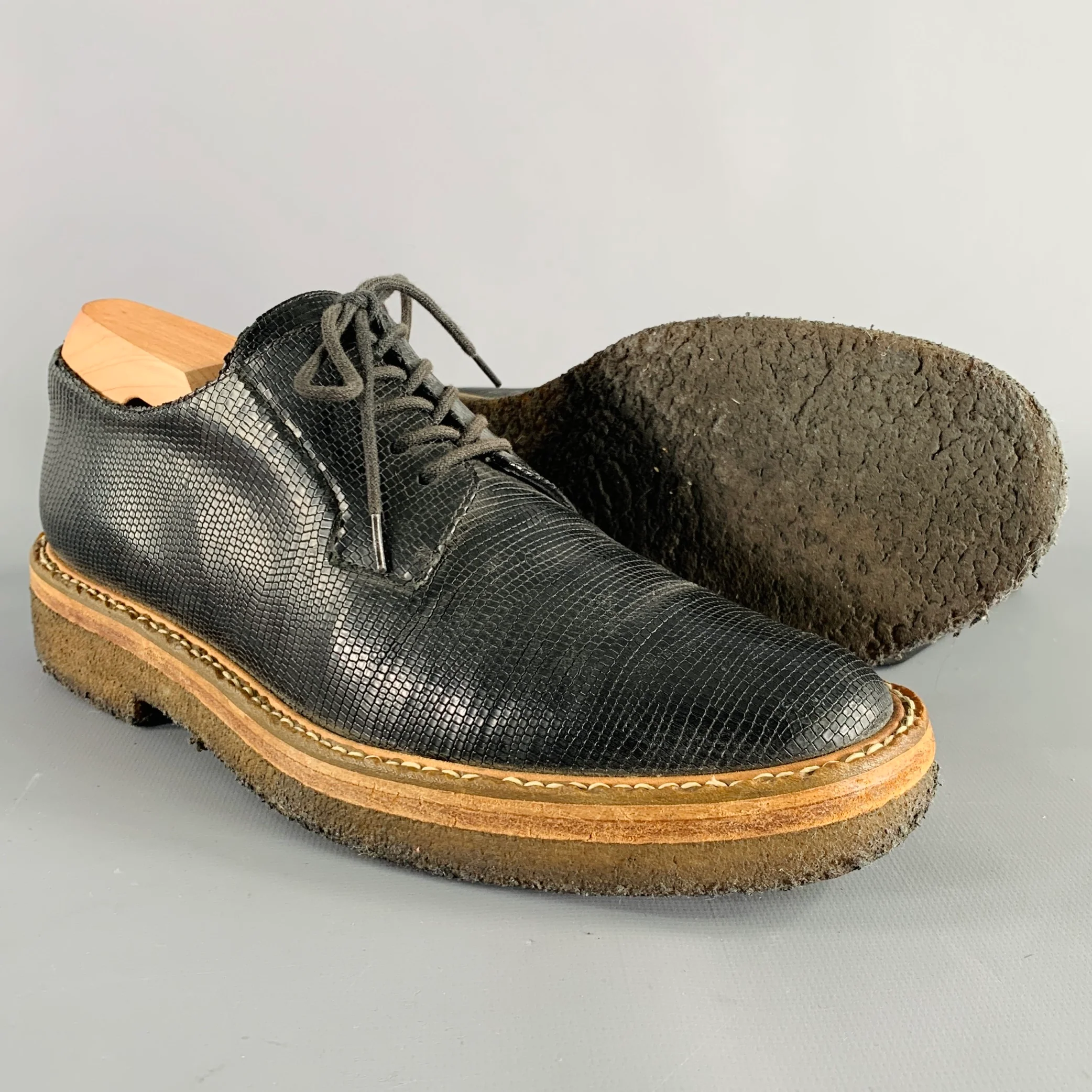 DRIES VAN NOTEN Size 7 Black Tan Leather Embossed Derby Shoes - Image 5