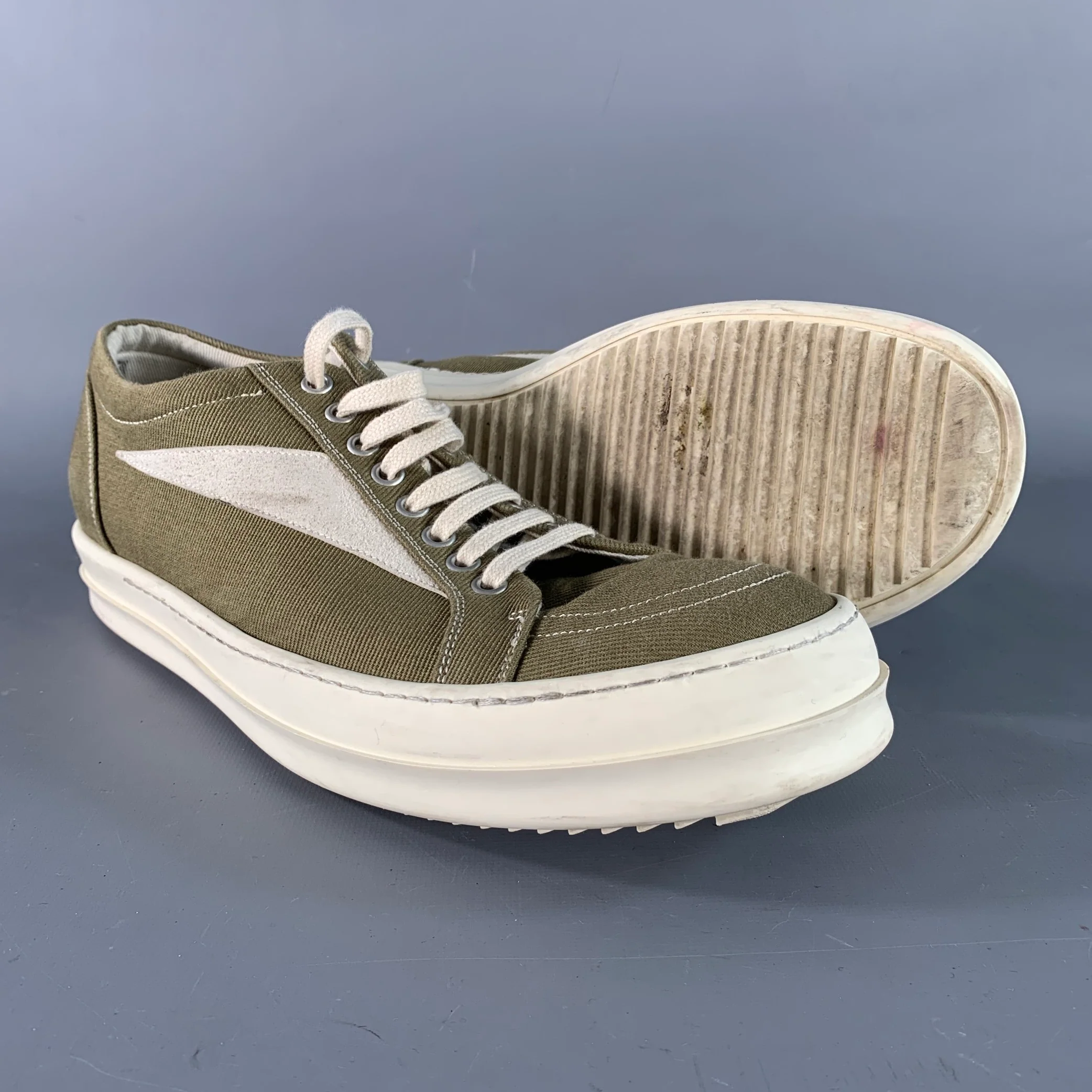 DRKSHDW Size 11 Cream Olive Twill Canvas Low Top Sneakers - Image 5