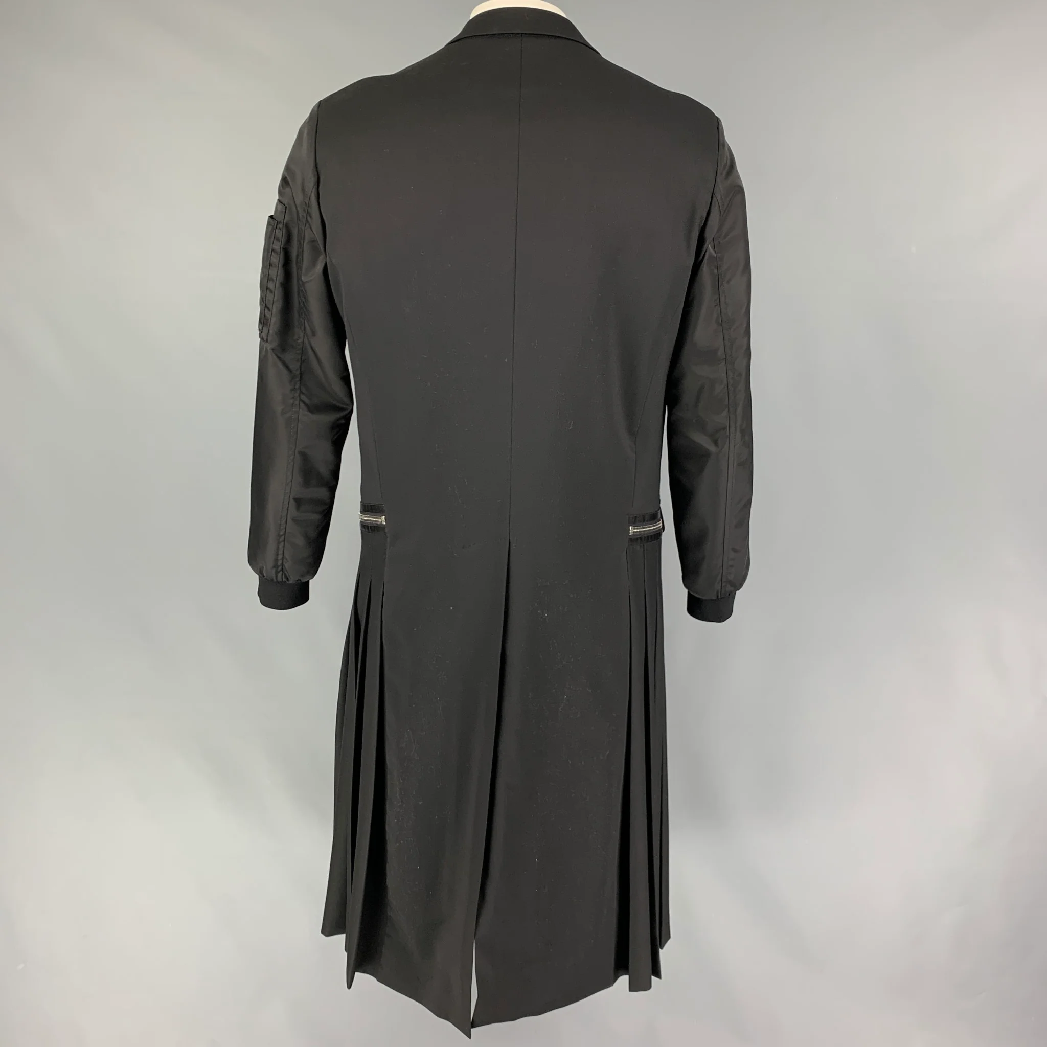 DSQUARED2 FW 16 Size 38 Black Mixed Fabrics Wool Peak Lapel Coat - Image 4