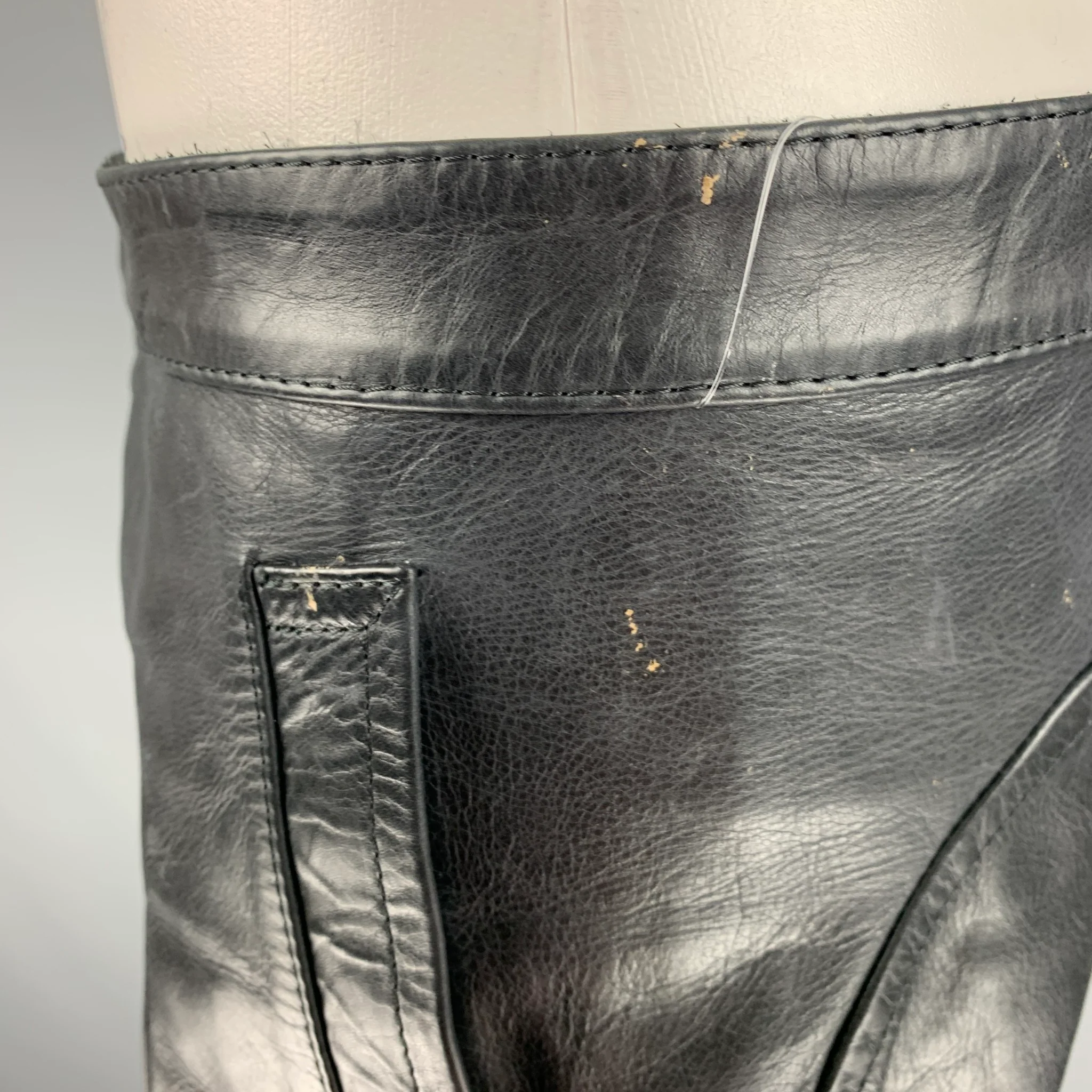 DSQUARED2 Size 30 Black Leather Shorts - Image 5