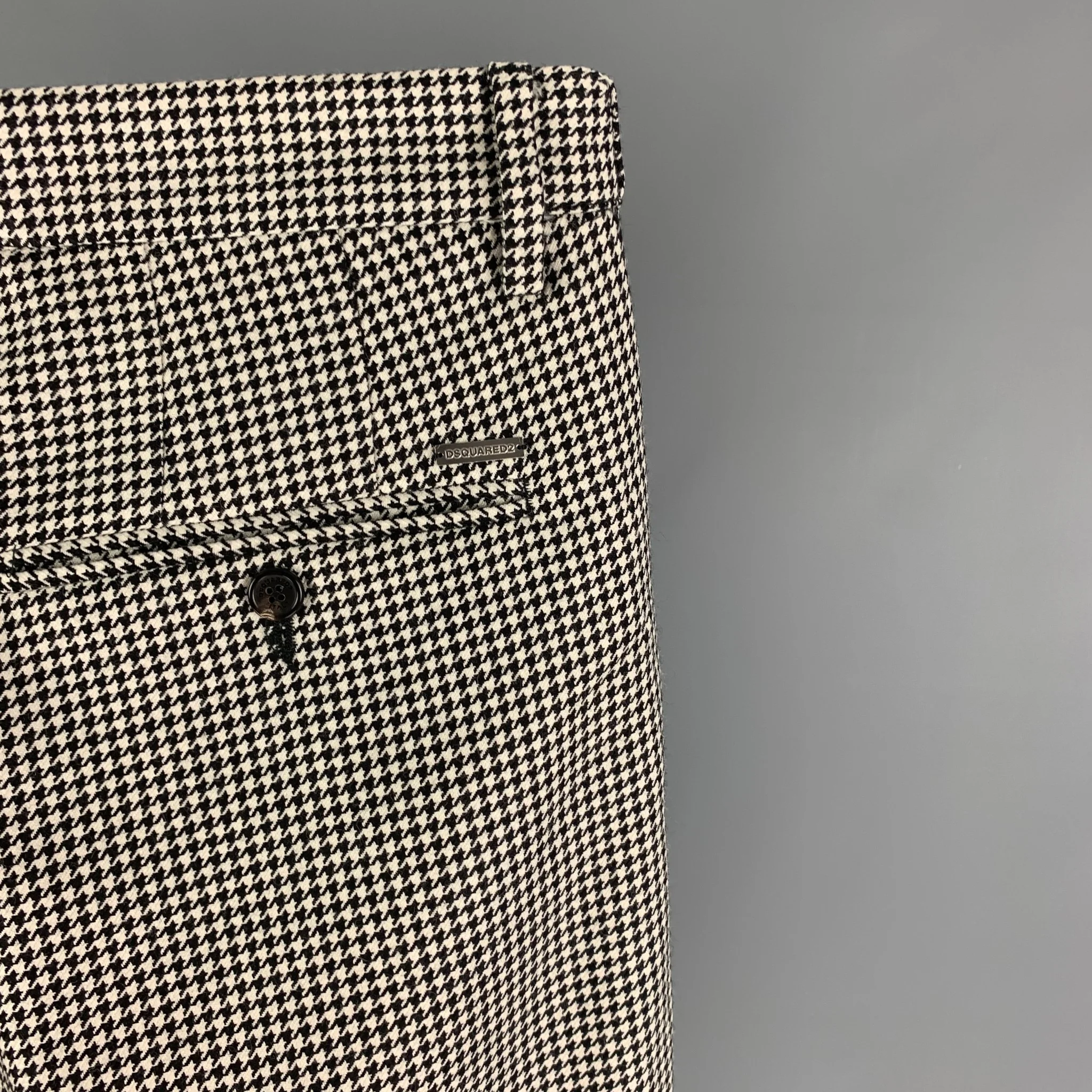DSQUARED2 Size 36 Black White Houndstooth Lana Wool Pleated Dress Pants - Image 4