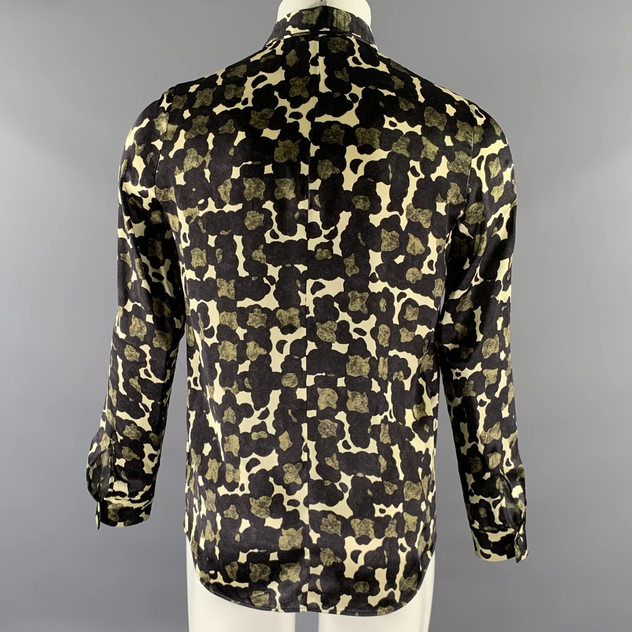 DSQUARED2 Size XS Black Green Camo Silk Long Sleeve Shirt - Image 4