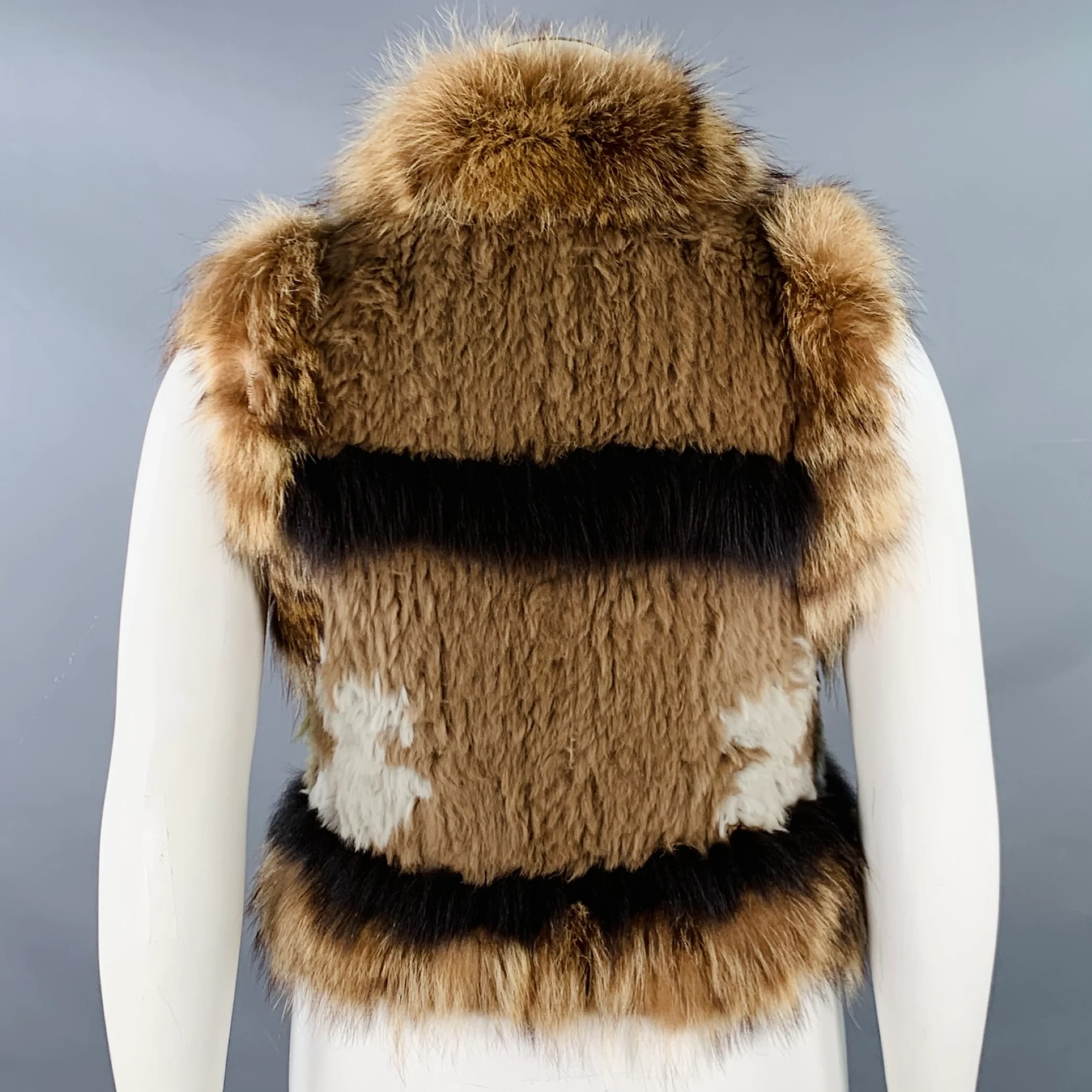 ELIZABETH and JAMES Size M/L Brown Mixed Furs Hook Eye Vest - Image 5
