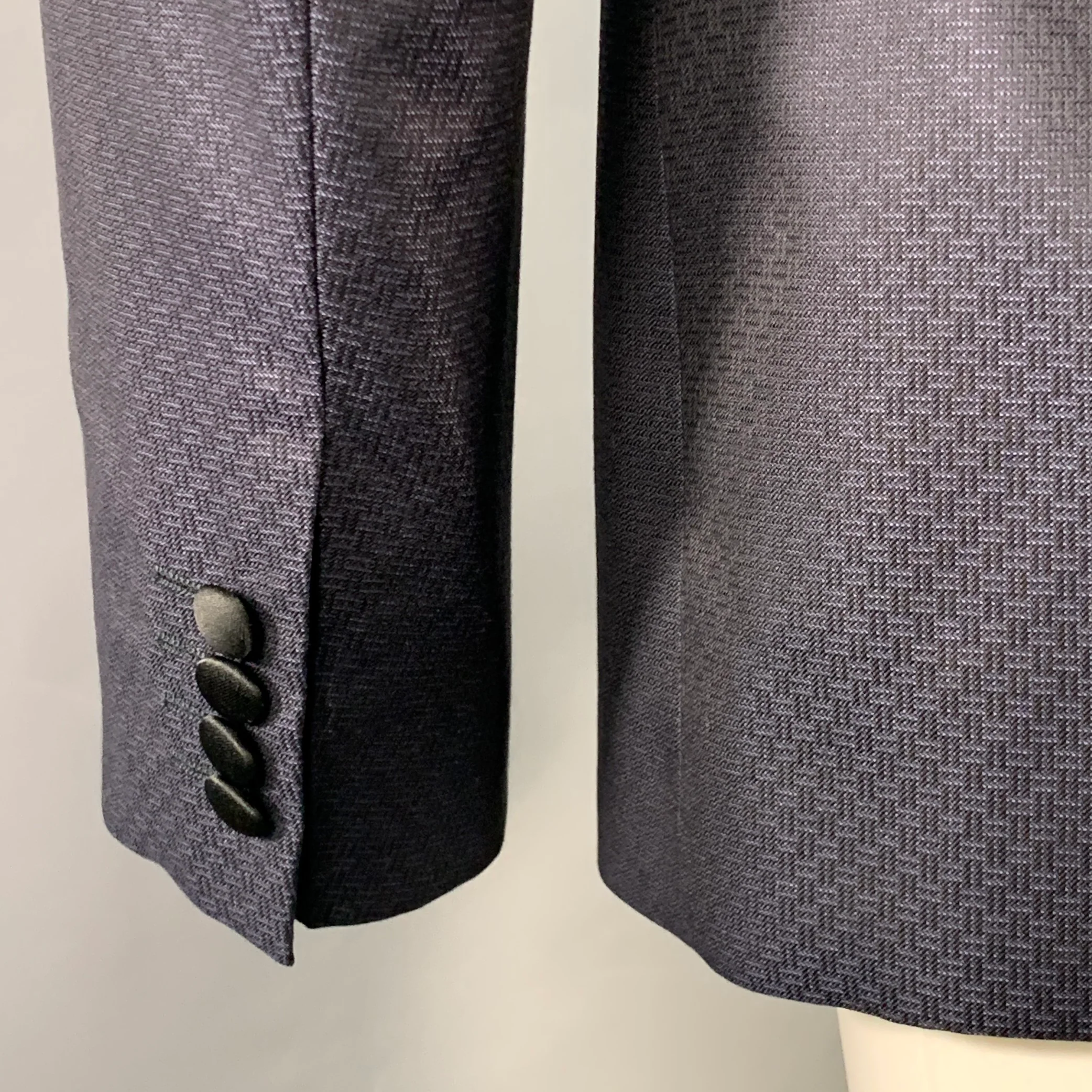 EMPORIO ARMANI Size 40 Navy Black Textured Wool Silk Sport Coat - Image 5