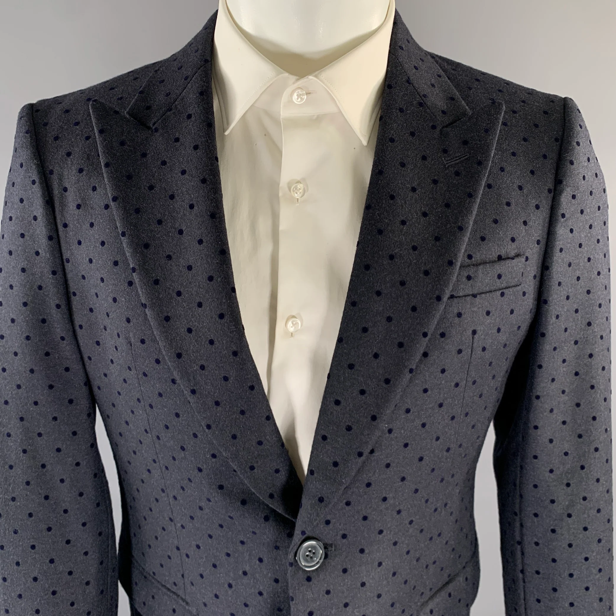 EMPORIO ARMANI Size 40 Navy Polka Dot Wool Blend Peak Lapel Sport Coat - Image 2