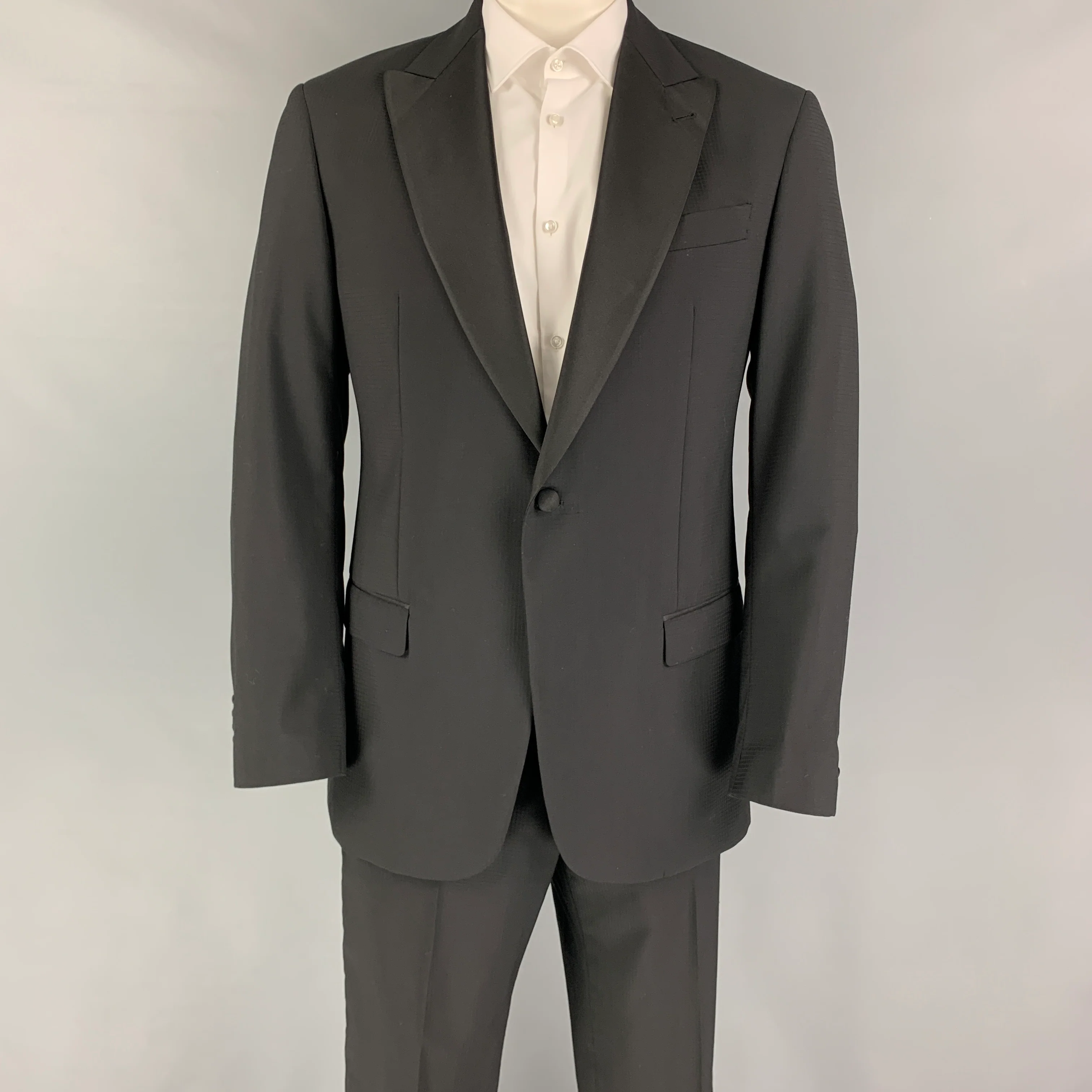 EMPORIO ARMANI Size 42 Black Grid Peak Lapel Tuxedo Suit