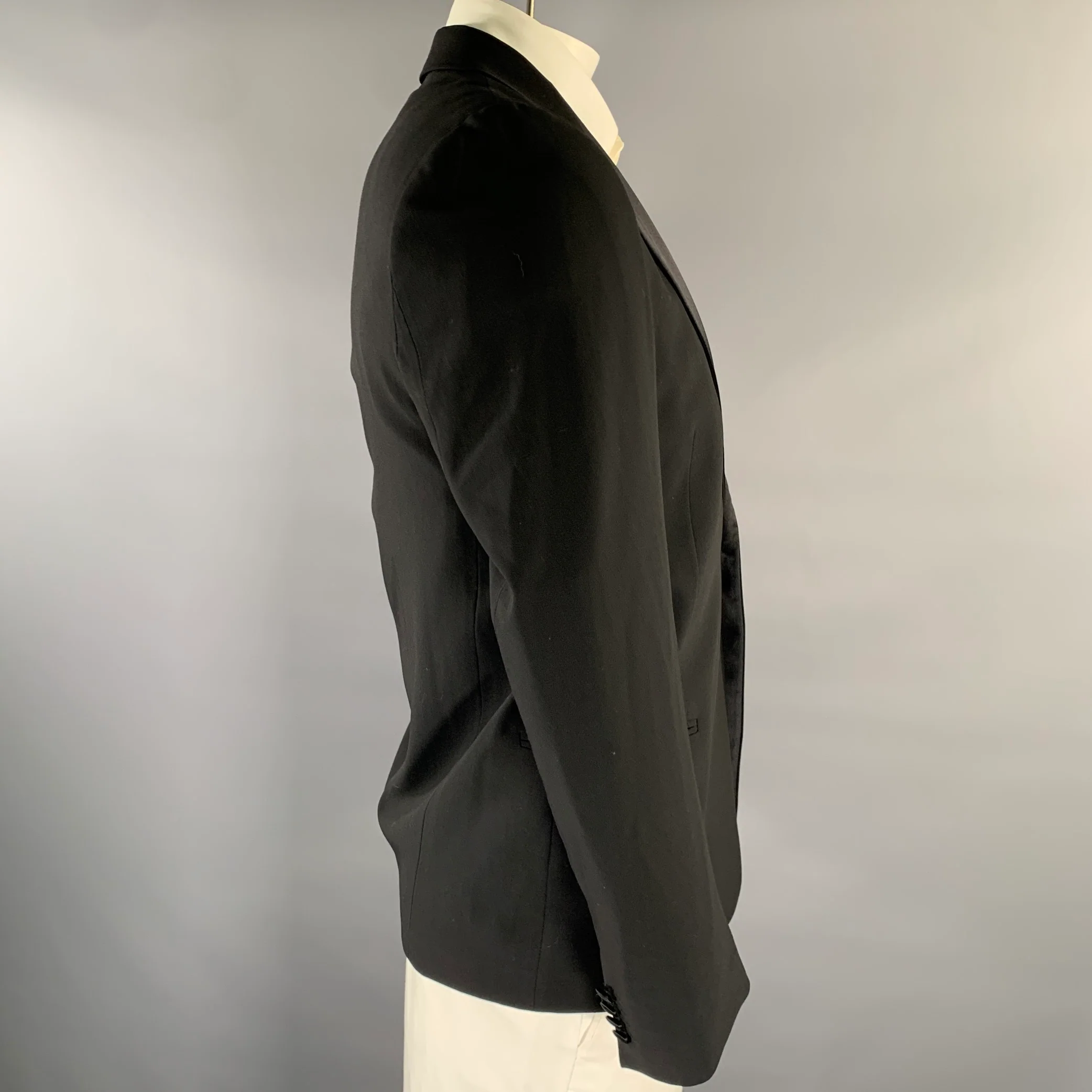 EMPORIO ARMANI Size 44 Black Wool Peak Lapel Sport Coat - Image 3