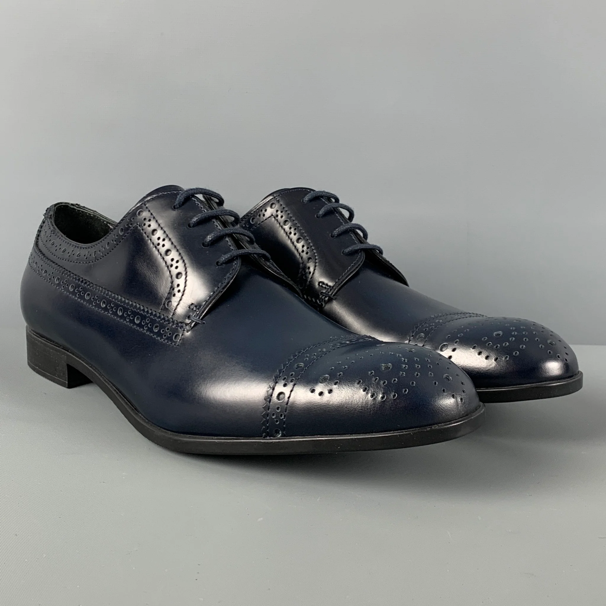 EMPORIO ARMANI Size 9 Navy Perforated Leather Lace Up Shoes - Image 2