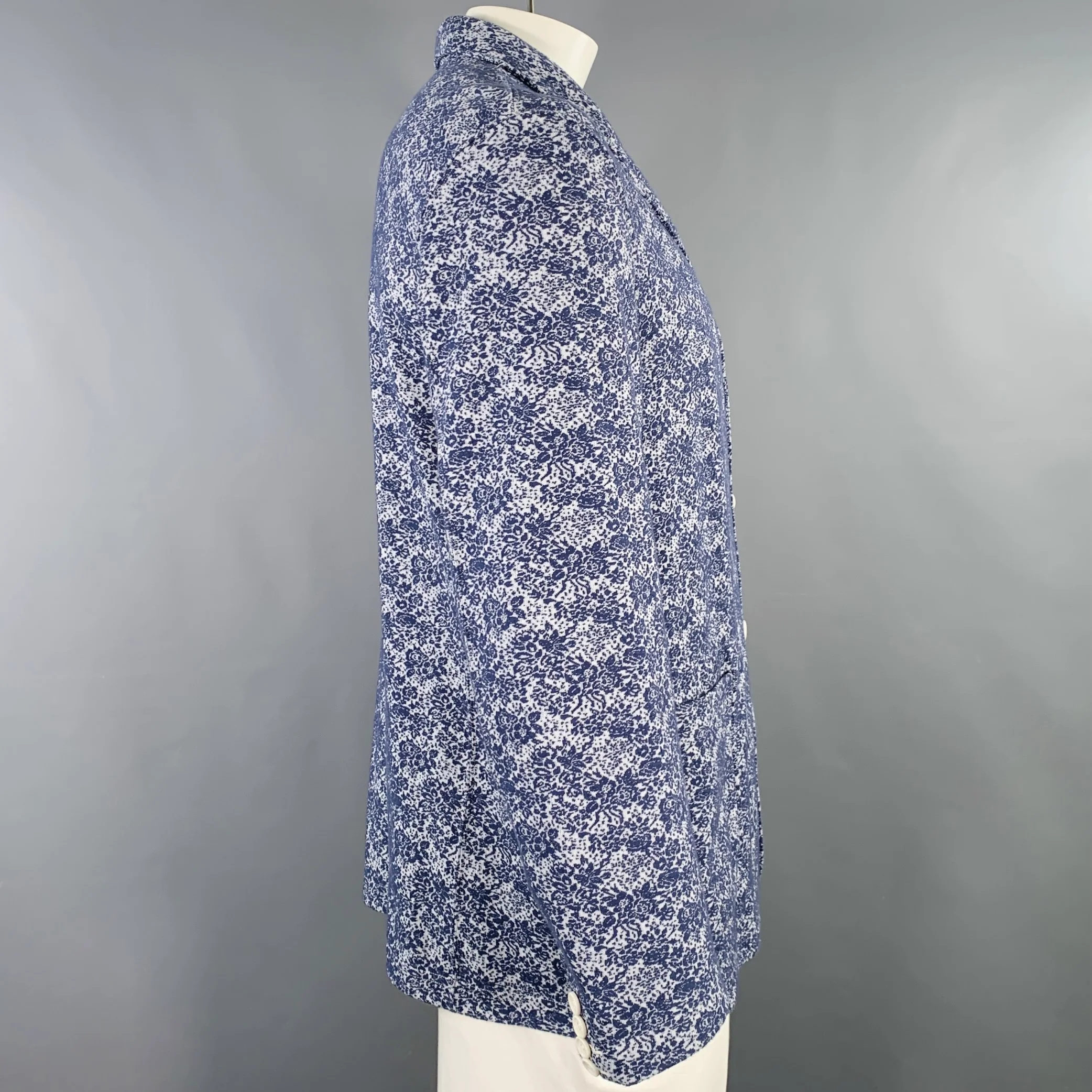 ENGINEERED GARMENTS Size XL Blue White Floral Textured Jacket - Image 3