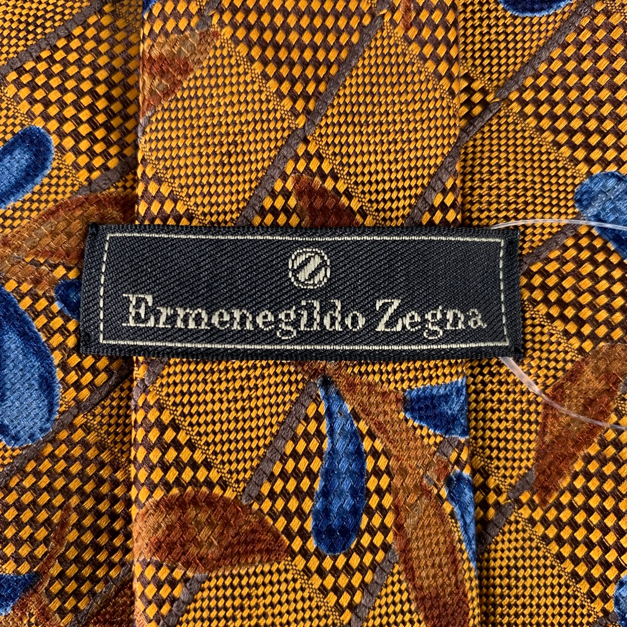 ERMENEGILDO ZEGNA Gold Blue Textured Silk Tie - Image 4