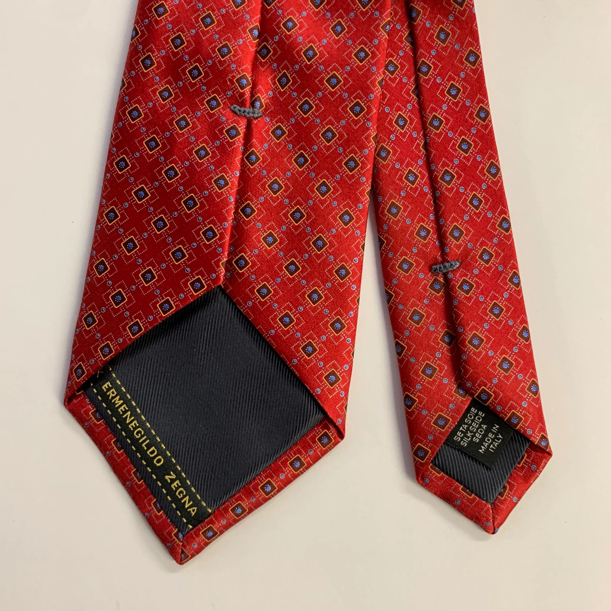 ERMENEGILDO ZEGNA One Size Red Blue Silk Tie - Image 2