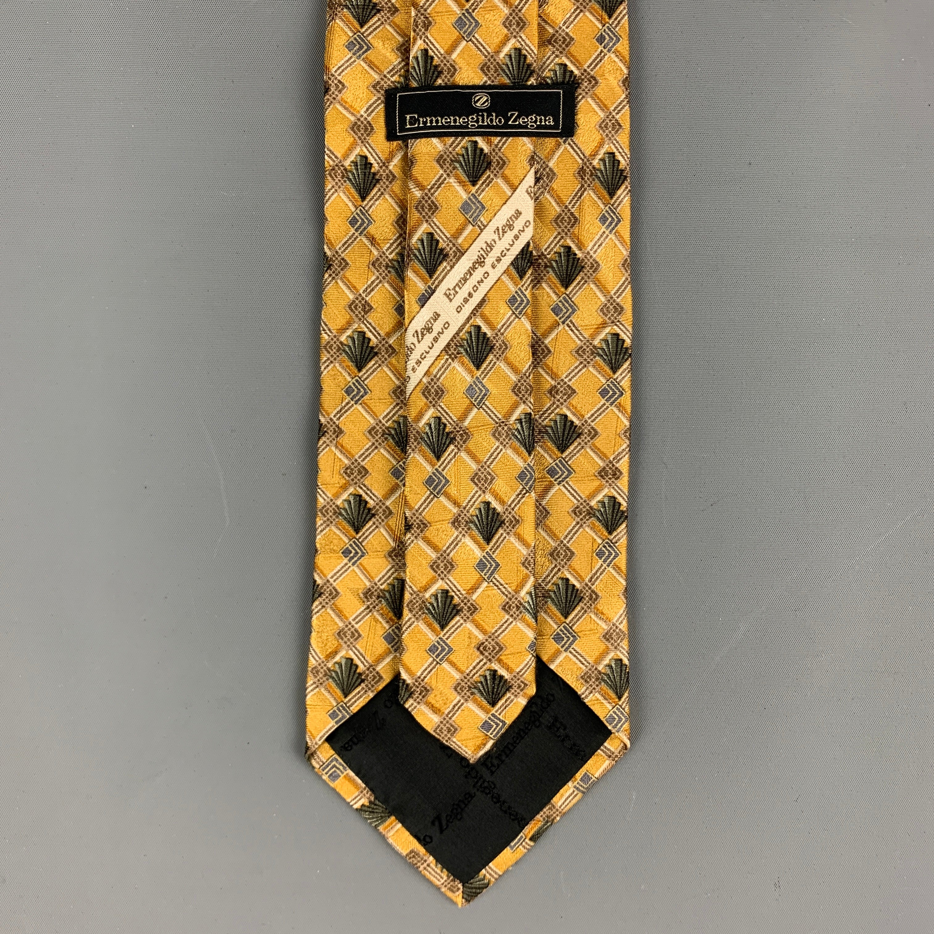 ERMENEGILDO ZEGNA Yellow Olive Rhombus Silk Tie - Image 4
