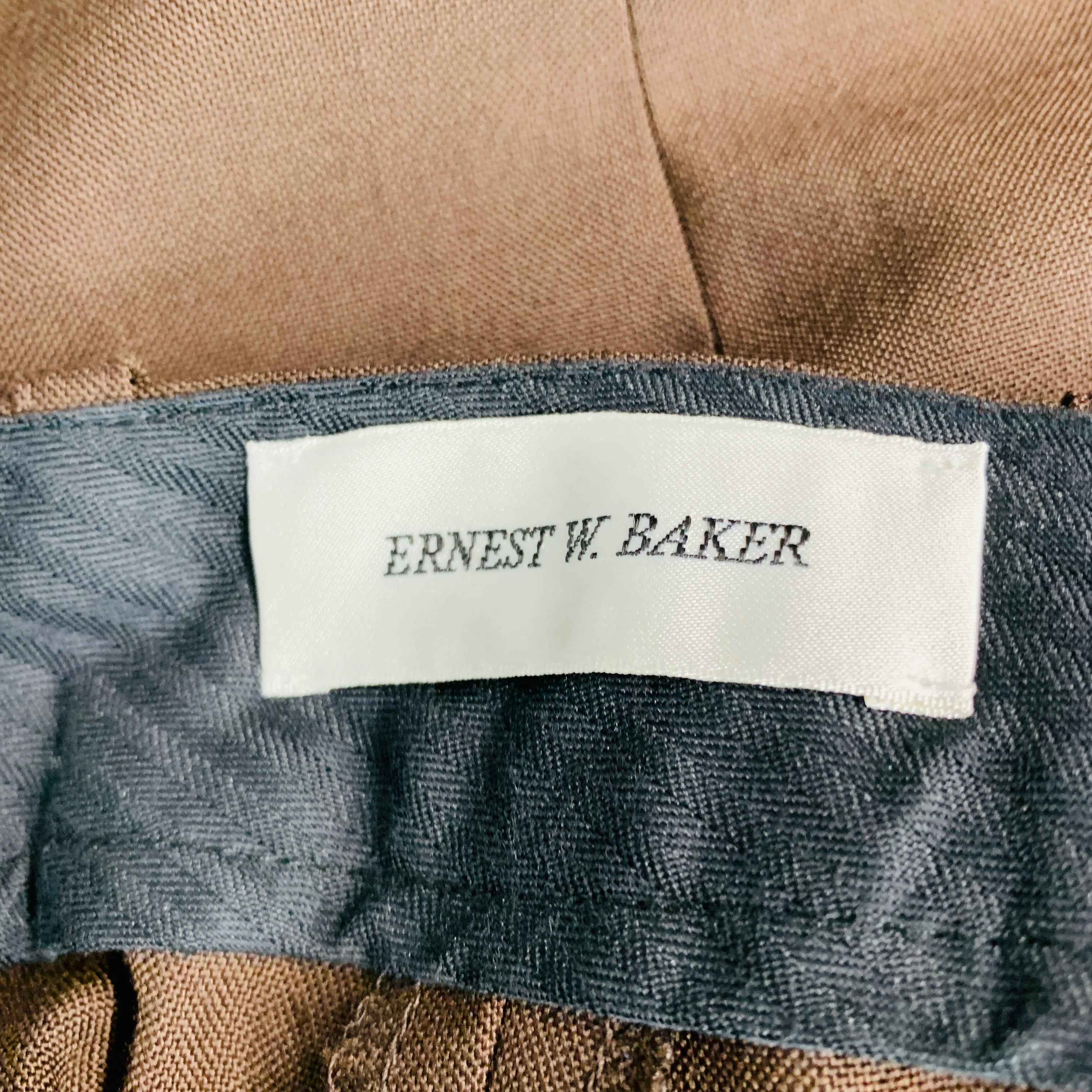 ERNEST W. BAKER Size 42 Brown Peak Lapel Suit - Image 9