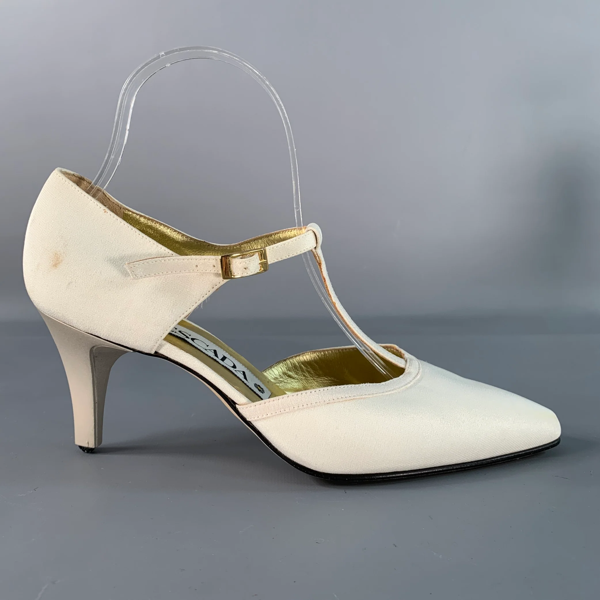ESCADA Size 8 Ivory Silk Leather T- Strap Pumps - Image 2