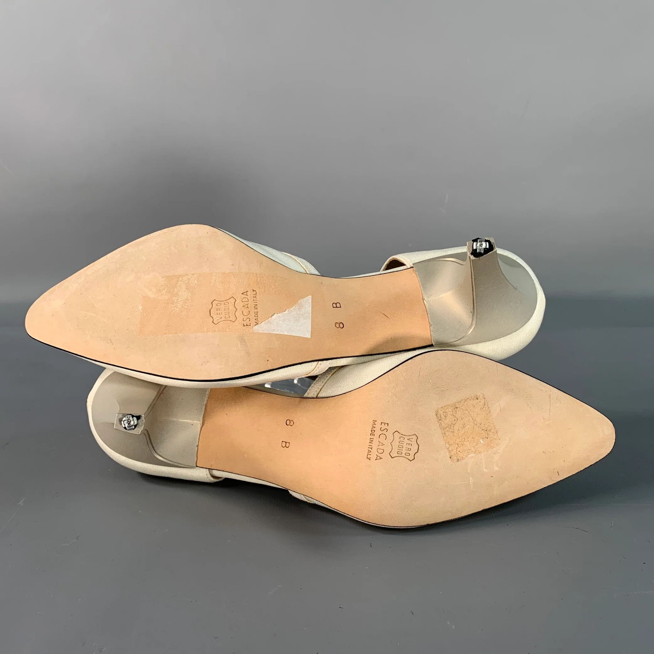 ESCADA Size 8 Ivory Silk Leather T- Strap Pumps - Image 6