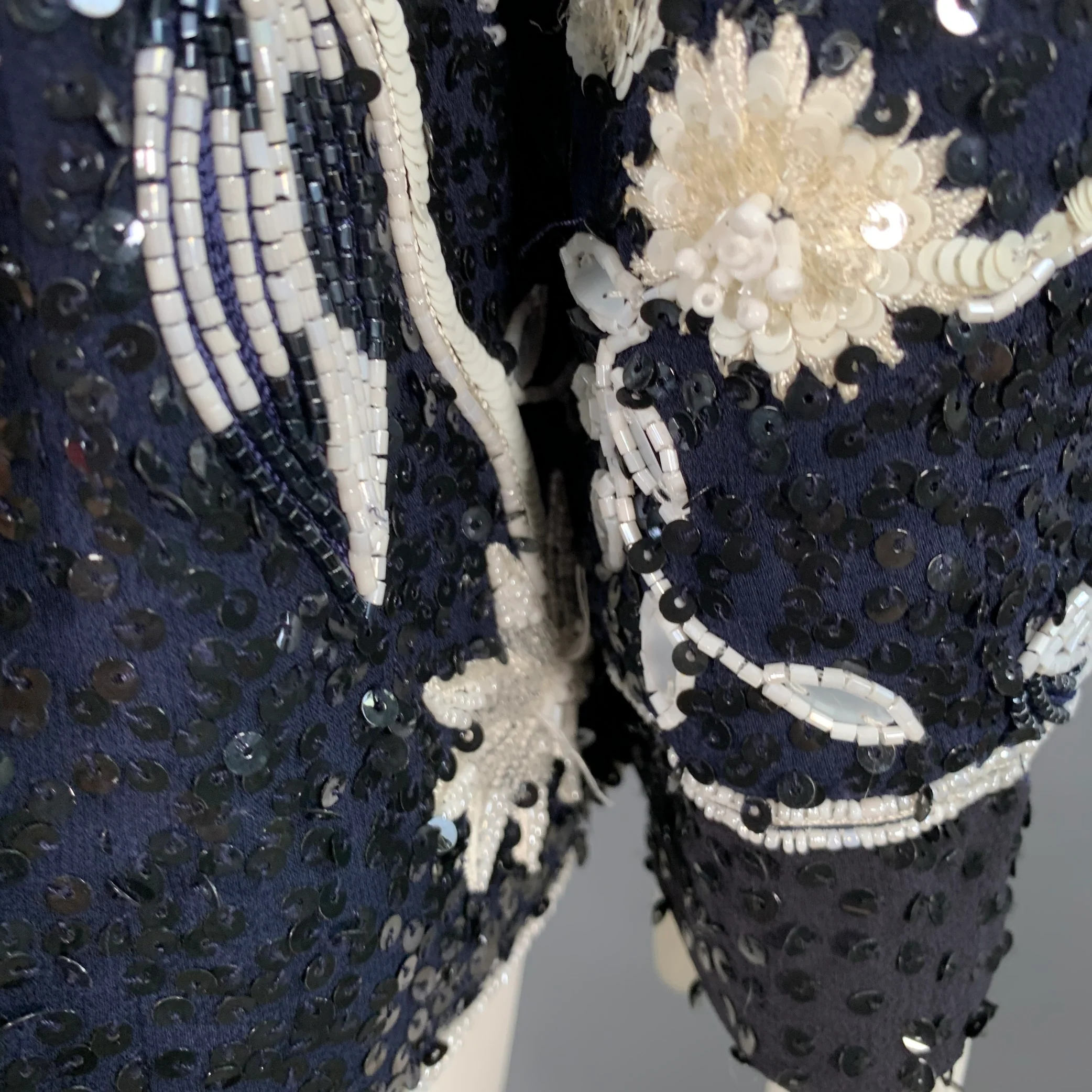 ESCADA Size L Navy Black White Sequined Beaded Floral Jacket Blazer - Image 6
