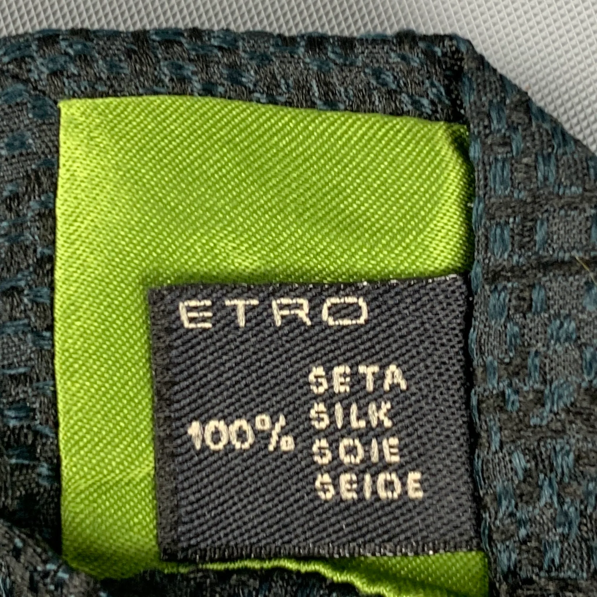 ETRO Green Black Textured Silk Tie - Image 5