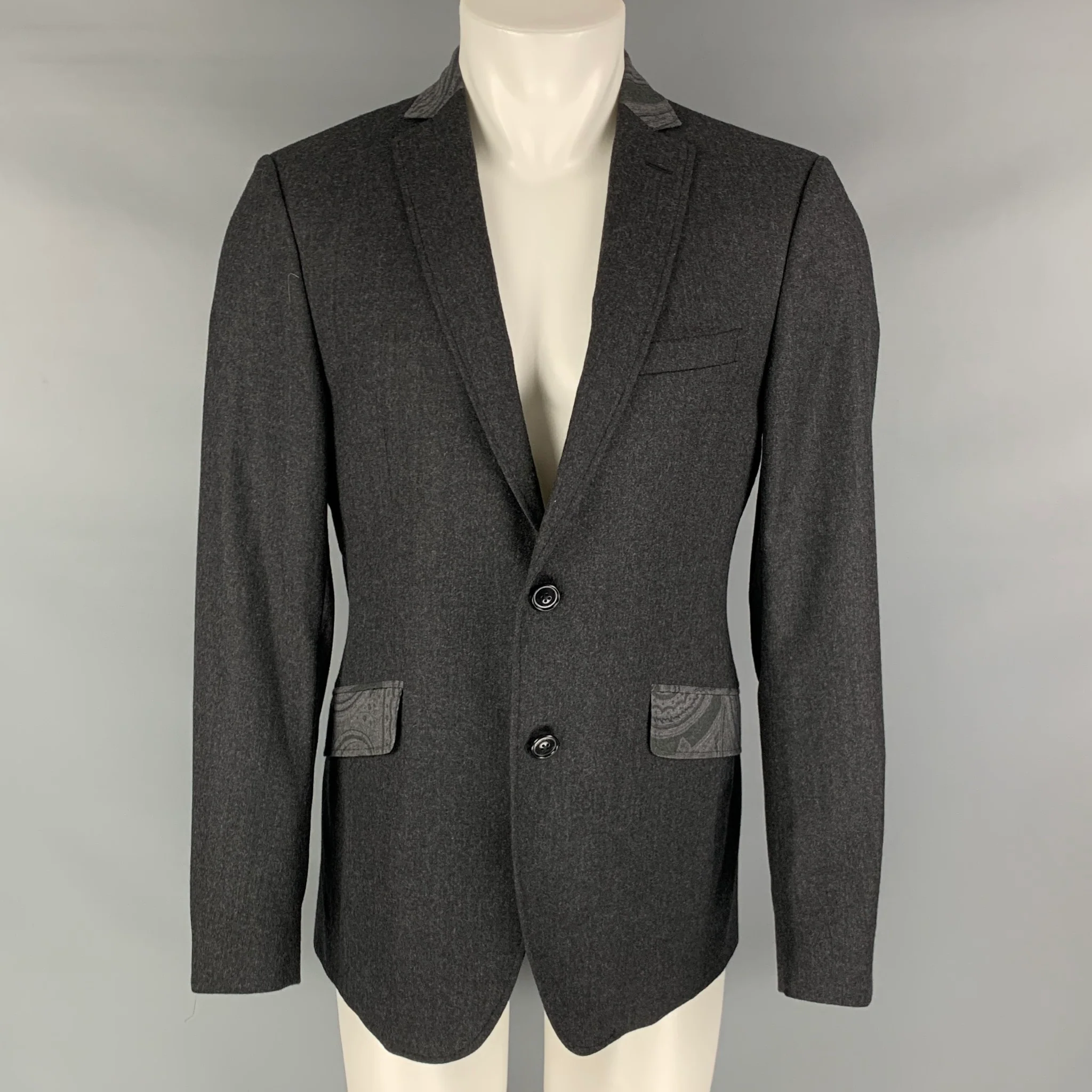 ETRO Size 38 Charcoal Mixed Fabrics Wool Blend Notch Lapel Sport Coat