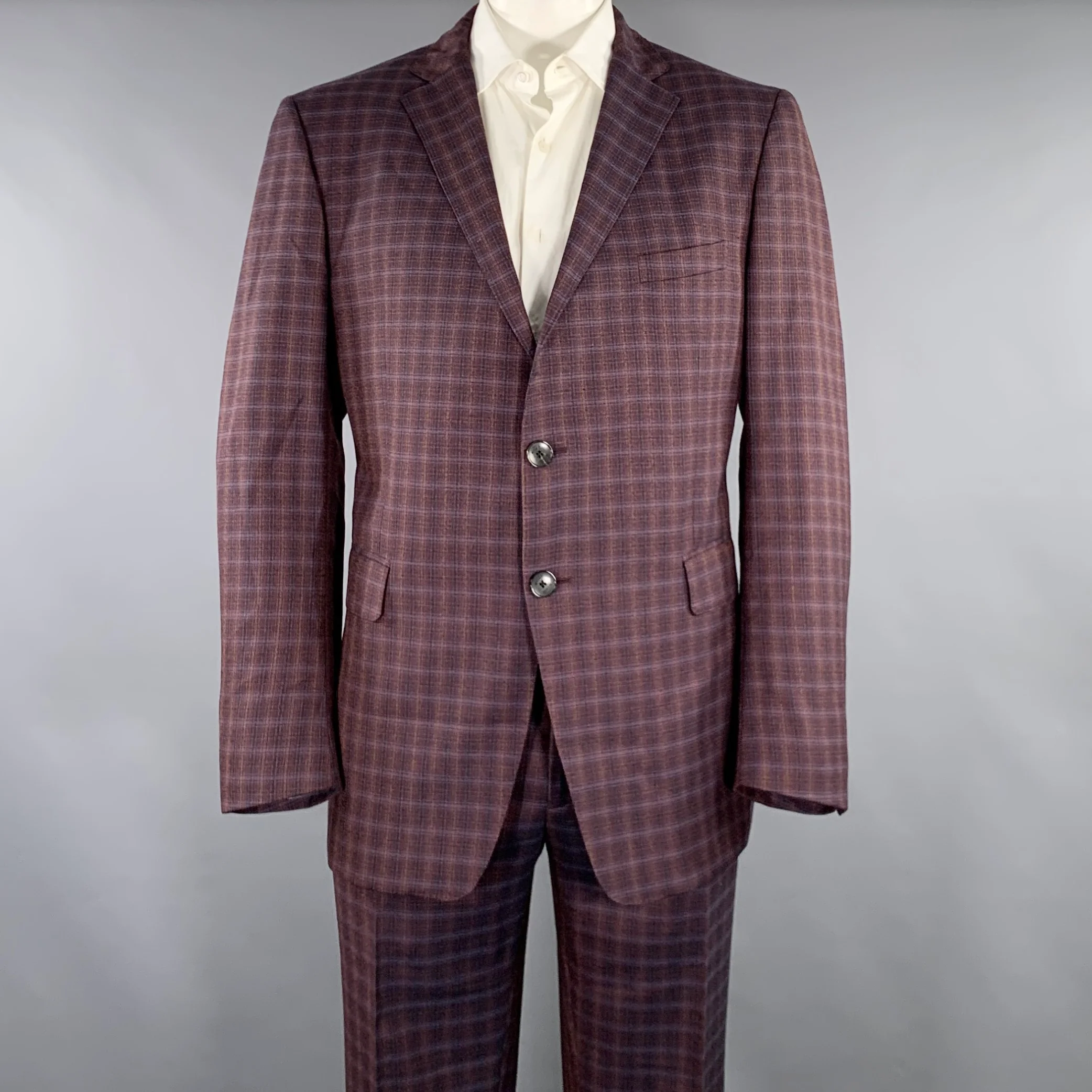 ETRO Size 48 Burgundy Black Gold Plaid Wool Notch Lapel Suit