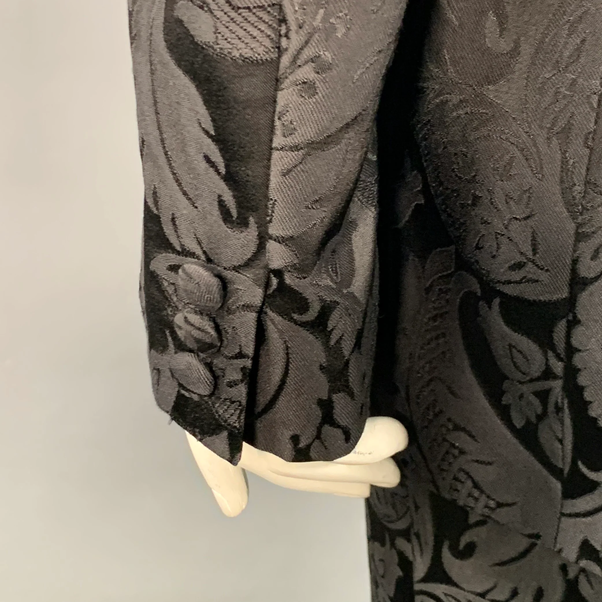 ETRO Size L Black Brocade Jacquard Flat Front Notch Lapel Pantsuit - Image 7