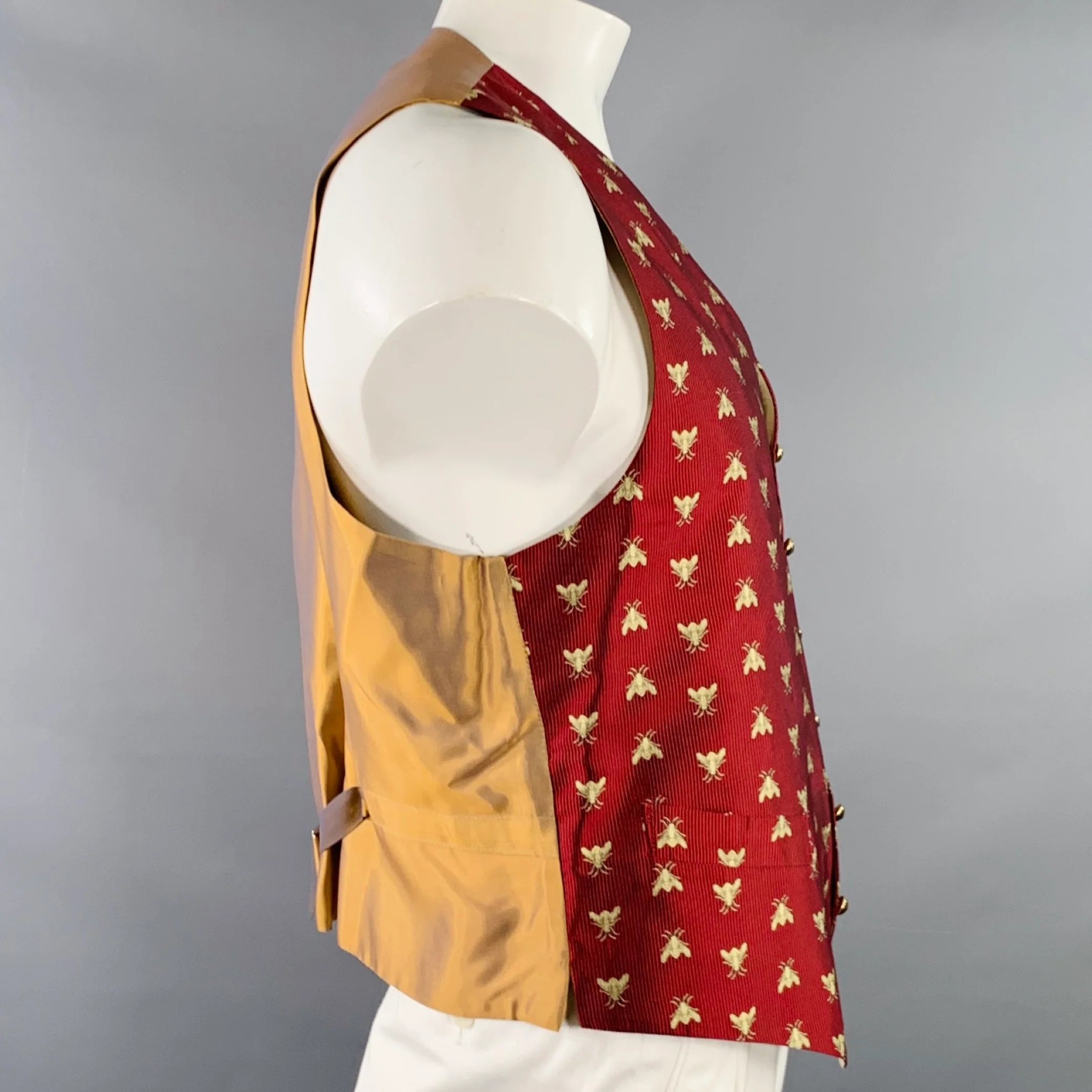FAVOURBROOK Size 44 Burgundy Gold Embroidered Bees Silk Classic V-Neck Vest - Image 3