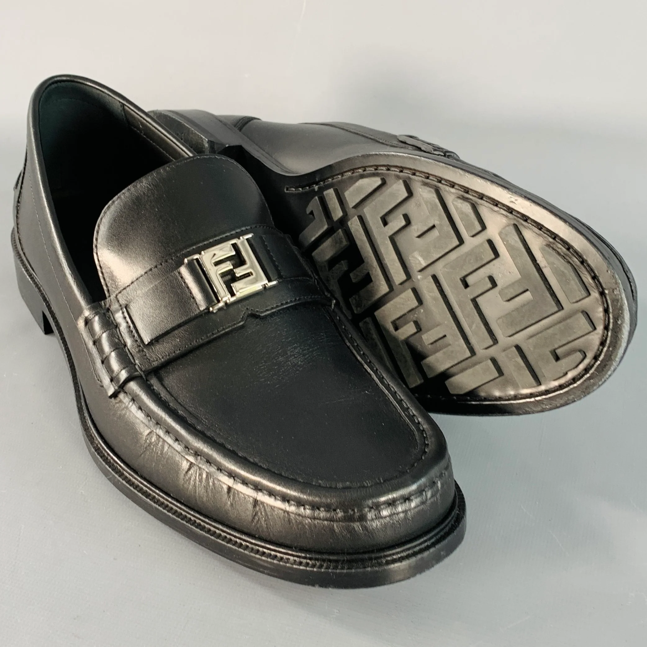 FENDI Size 13 Black Silver Calfskin Leather Monogram Buckle Slip On Loafers - Image 5