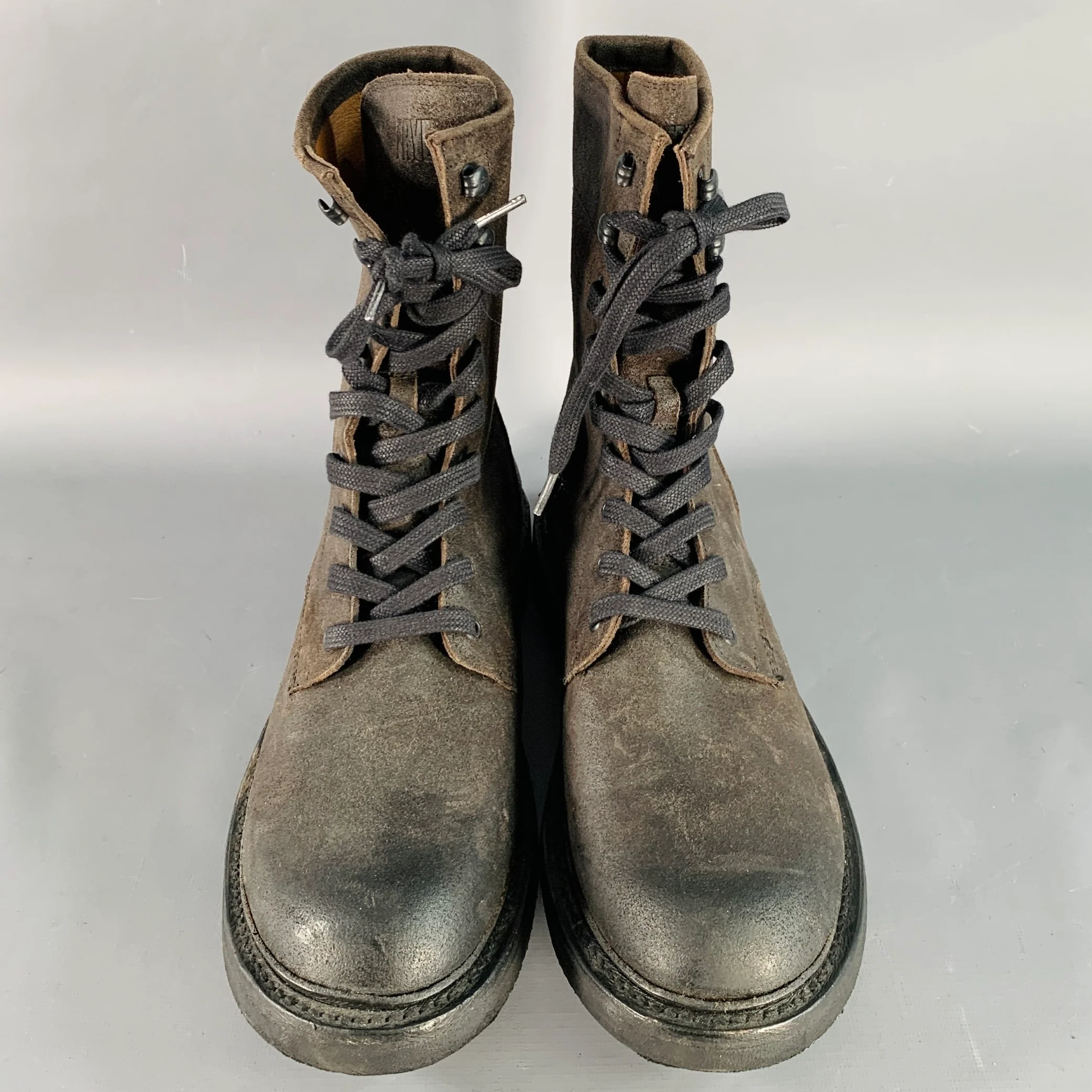 FRYE Size 10 Black Chocolate Brown Textured Roughout Leather Lace-Up Boots - Image 4