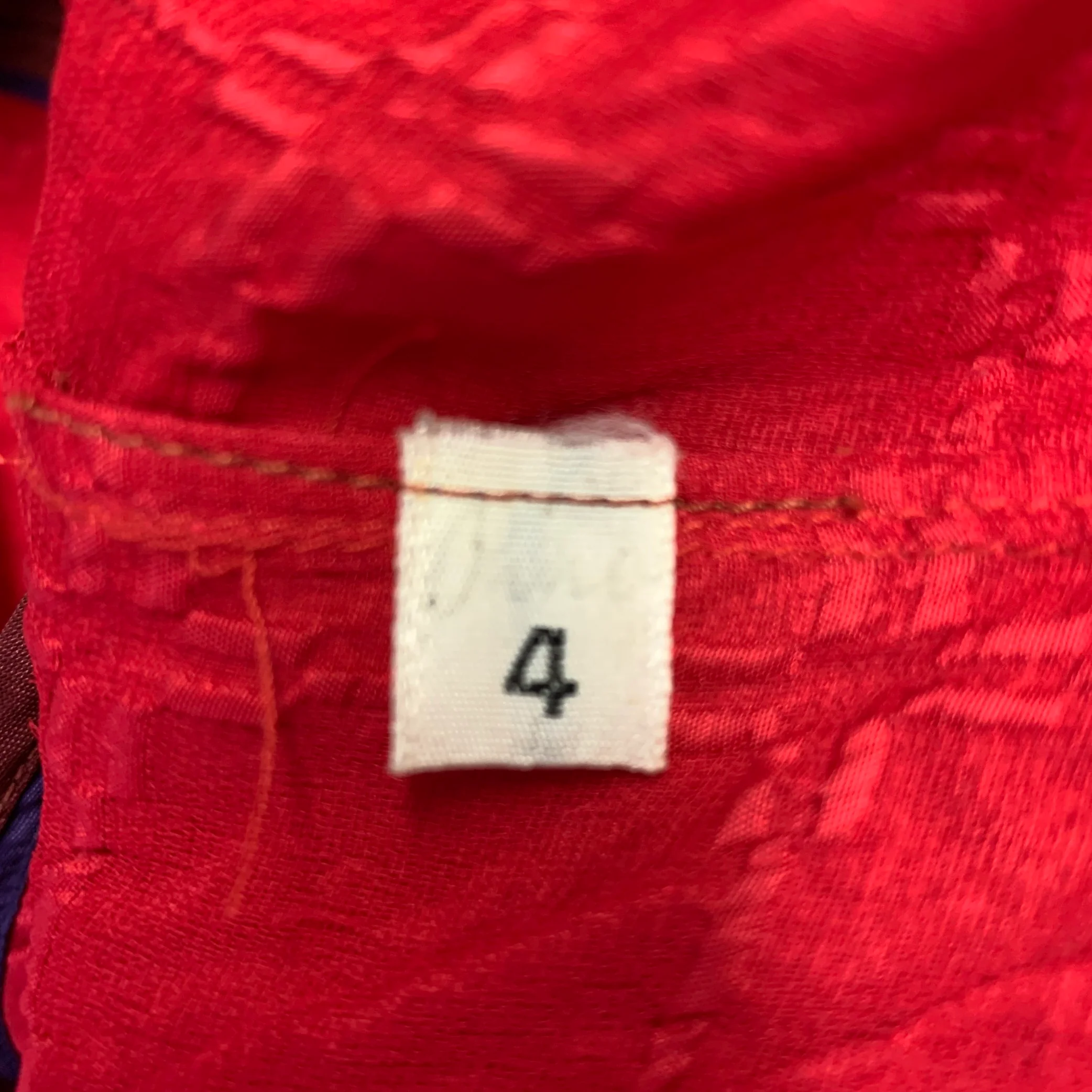GEOFFREY BEENE Size 4 Red Stripe Wrinkled Casual Top - Image 6