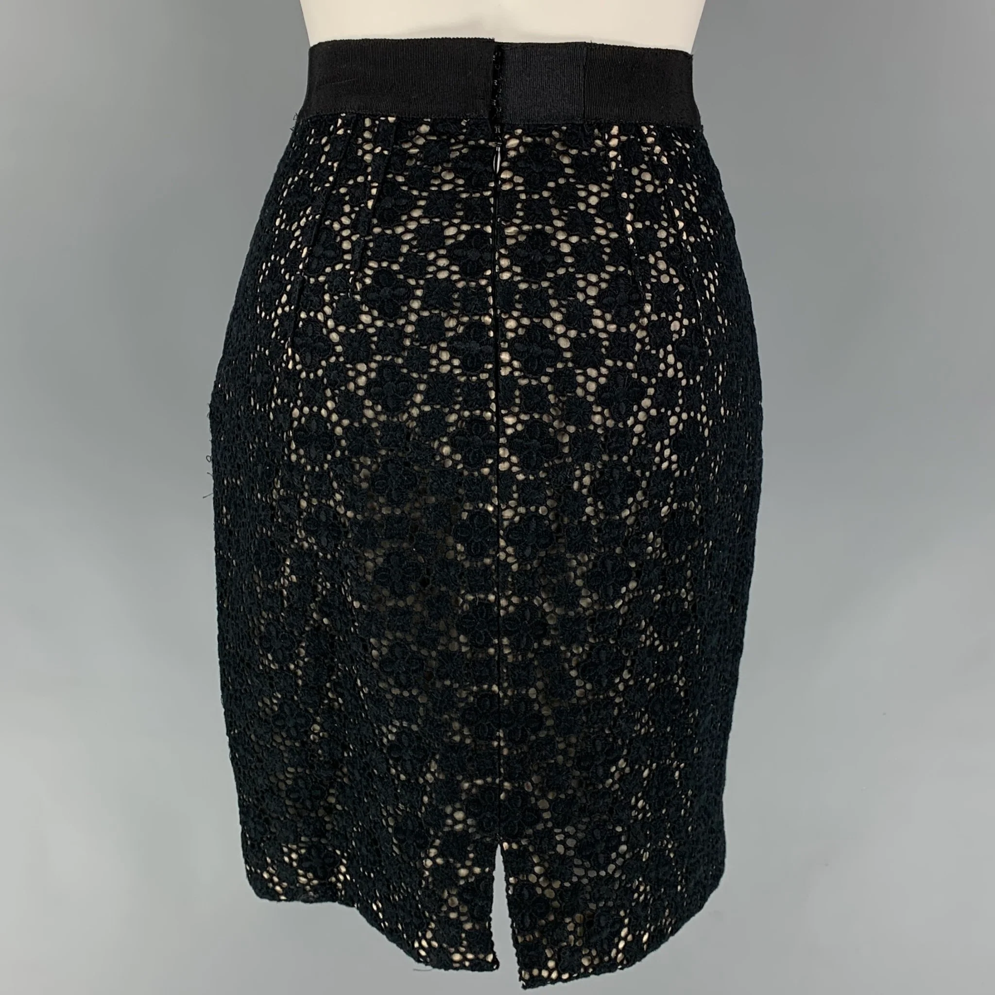 GIAMBATTISTA VALLI Size S Black Cotton Guipure Pencil Skirt - Image 3
