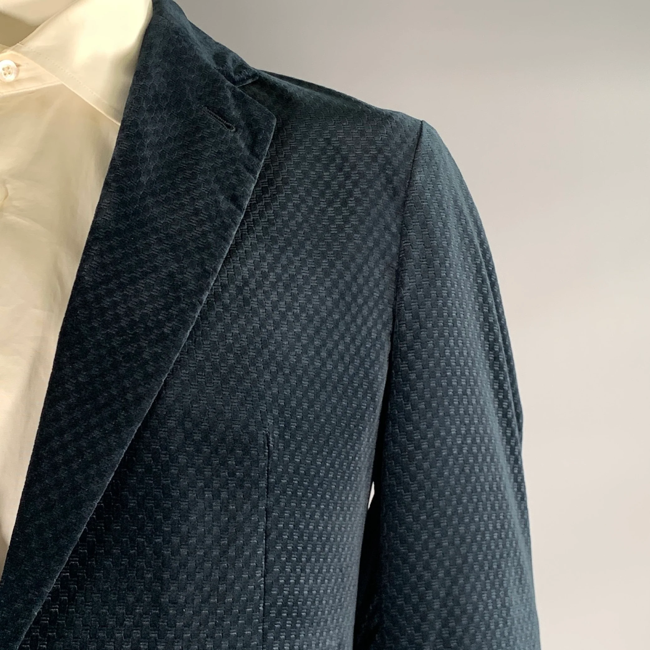 GIORGIO ARMANI Chest Size 44 Blue Turqoise Velvet Polyester Sport Coat - Image 2
