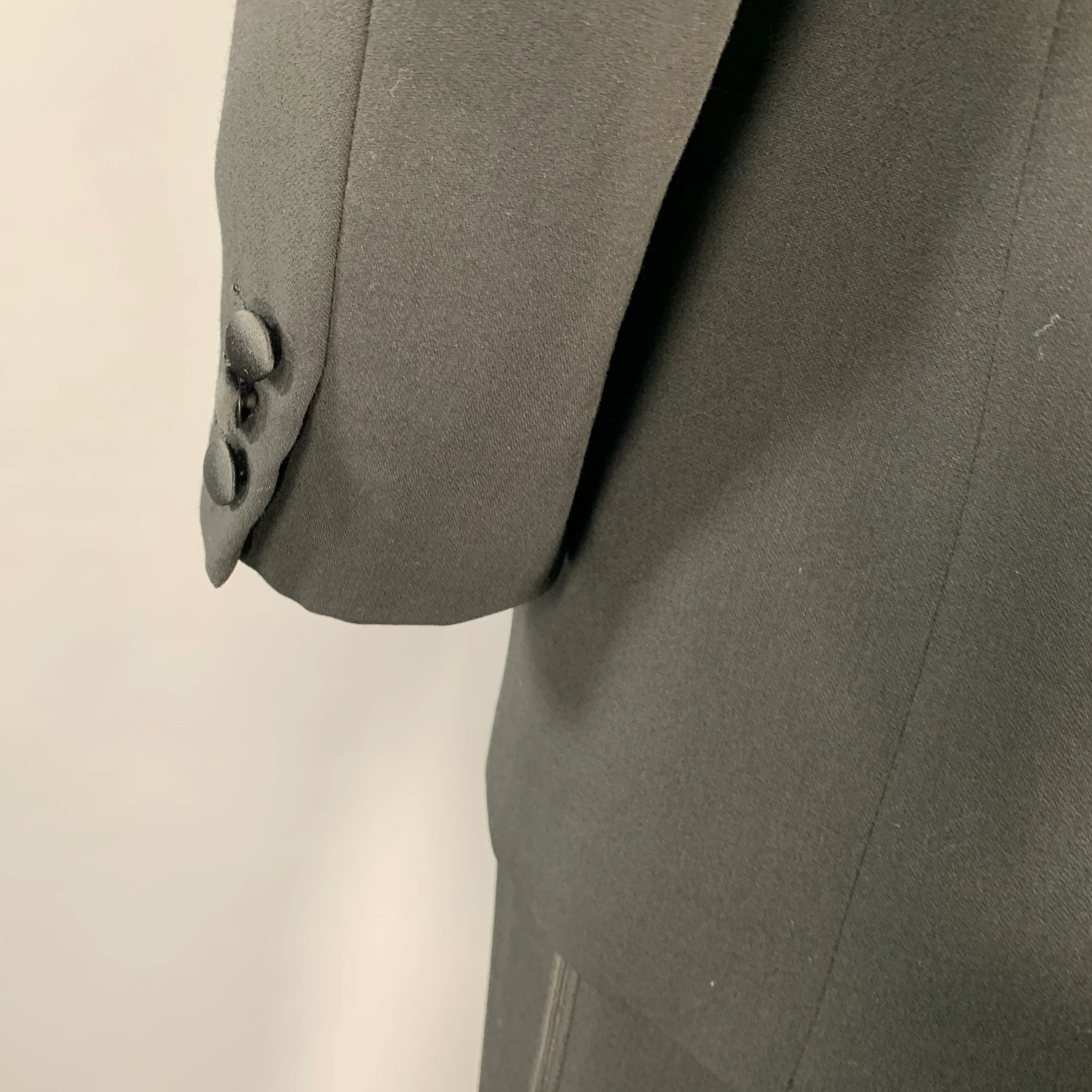 GIORGIO ARMANI Size 38 Black Wool Single Button Tuxedo - Image 6