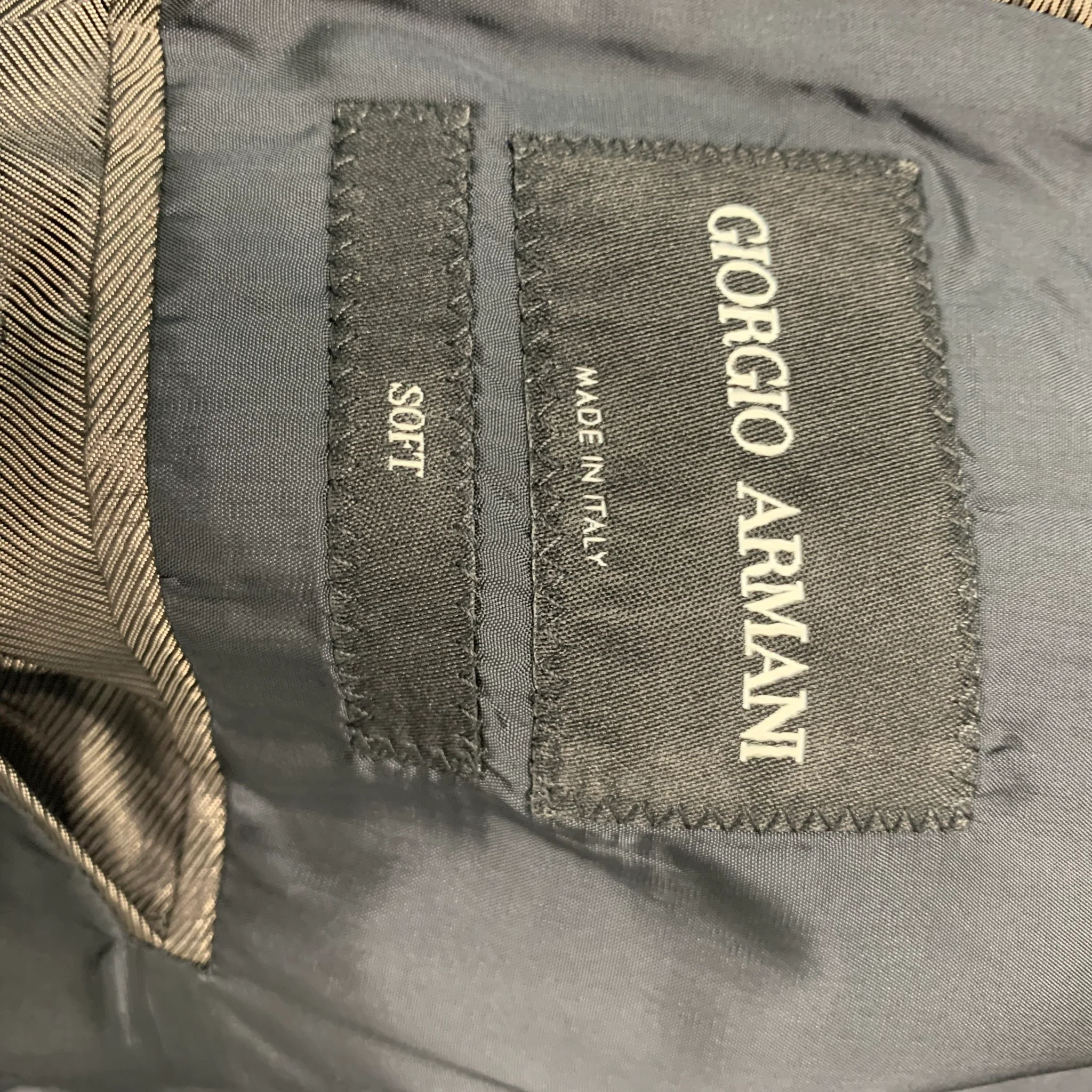 GIORGIO ARMANI Size 46 Navy Velvet Viscose Blend Notch Lapel Sport Coat - Image 4