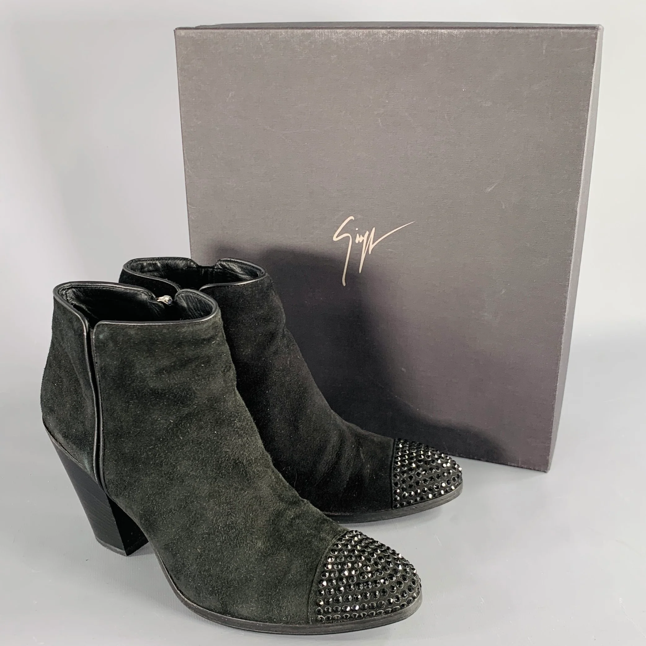 GIUSEPPE ZANOTTI Size 8 Black Suede Chunky Heel Ankle Boots - Image 9