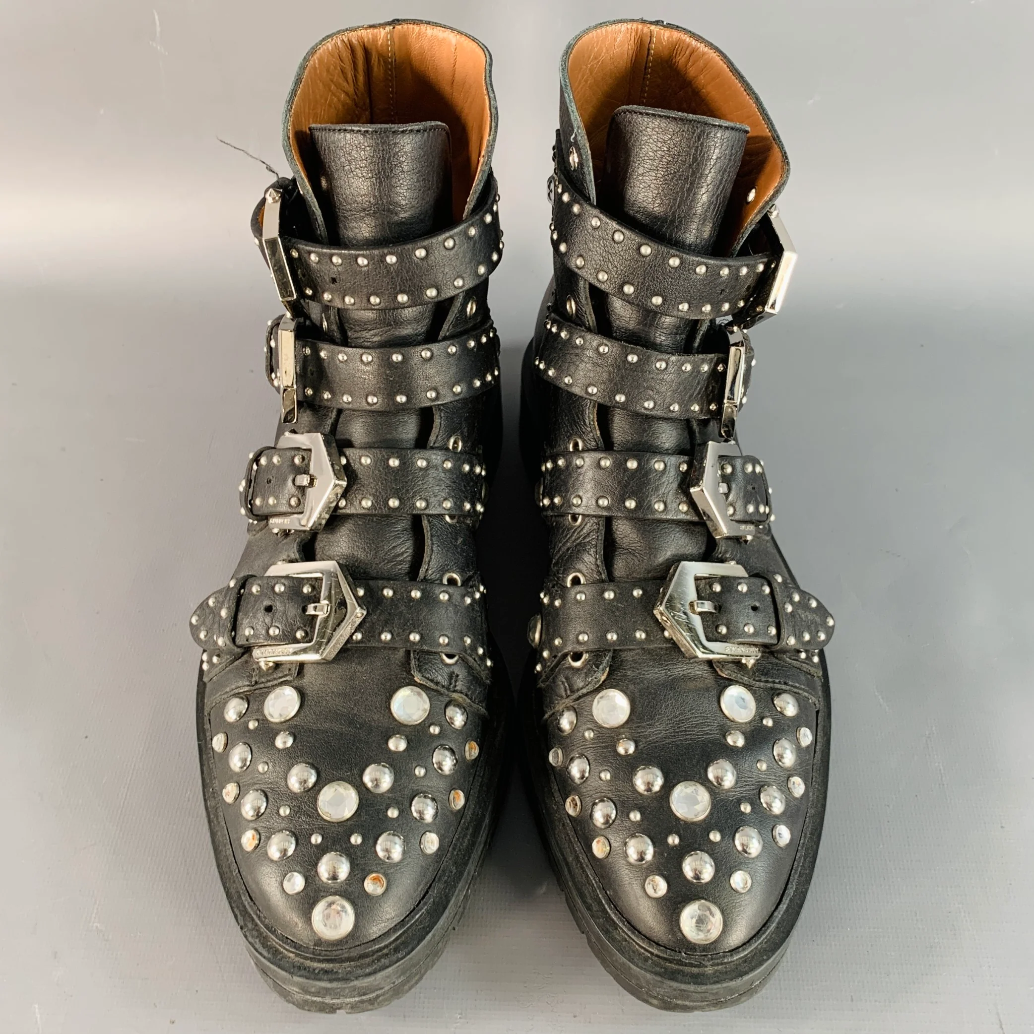 GIVENCHY Size 8 Black Studded Leather Belted Ankle Boots - Image 4