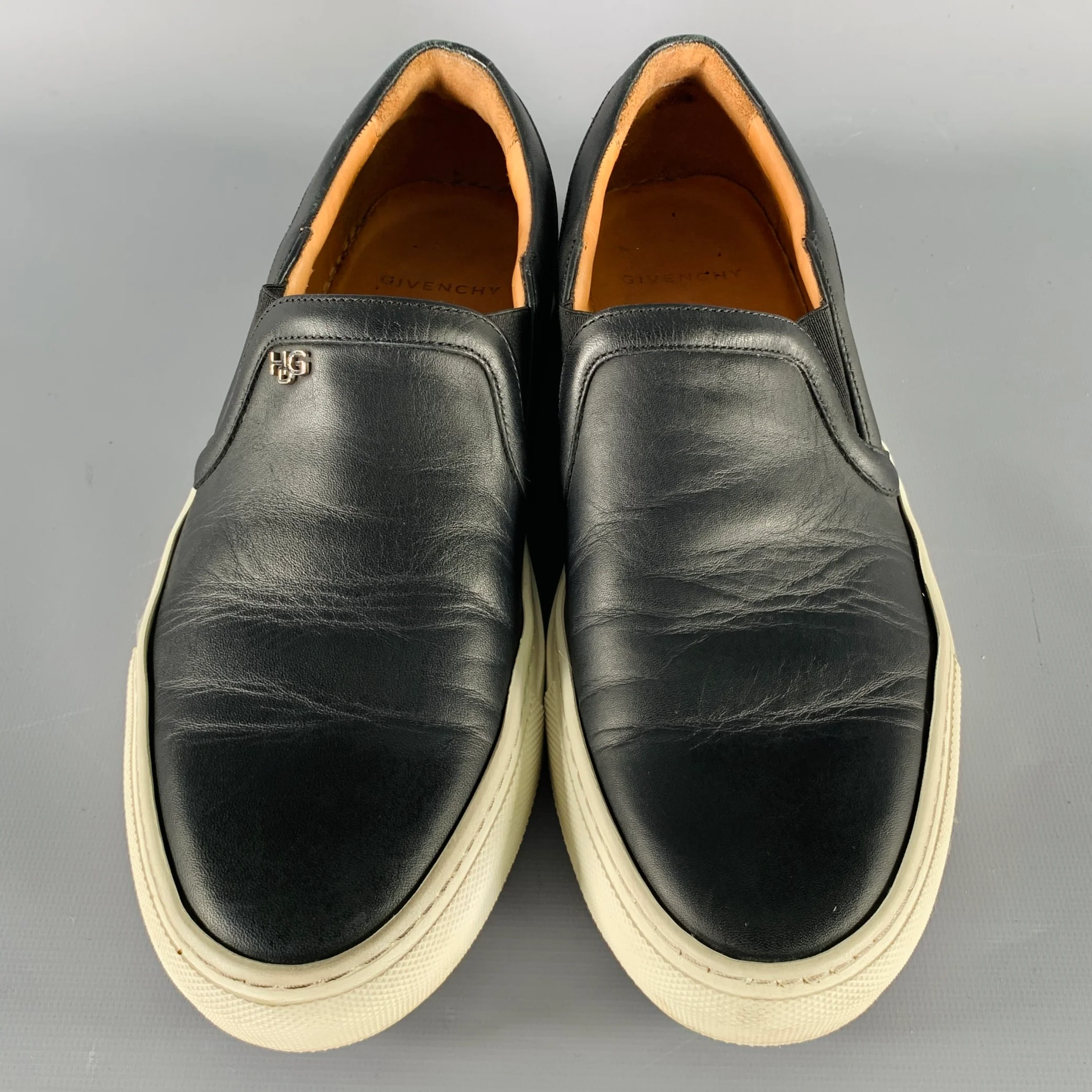 GIVENCHY Size 8 Black White Leather Slip On Sneakers - Image 4