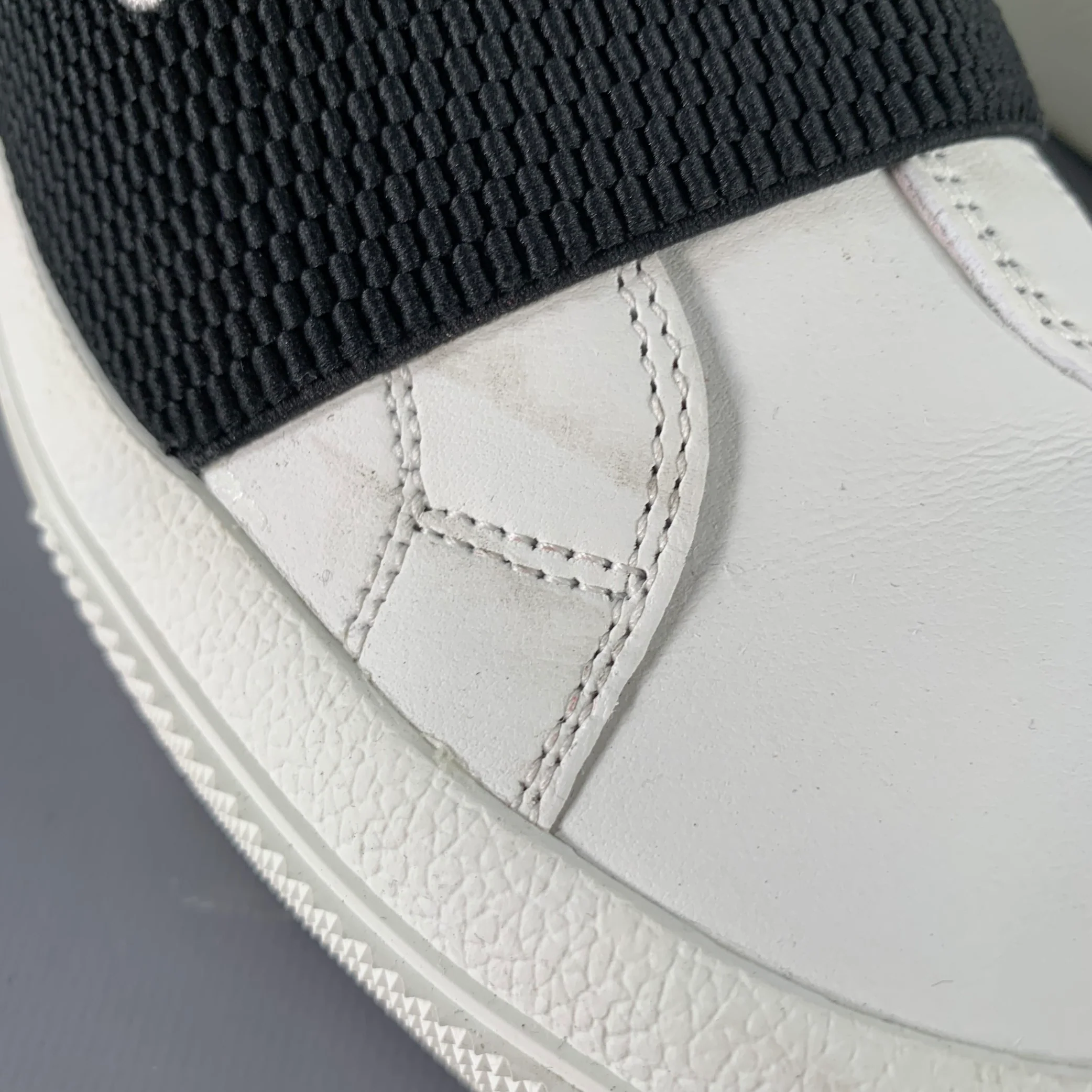 GIVENCHY Size 8 White Black Leather Logo Calfskin Low Top Sneakers - Image 12