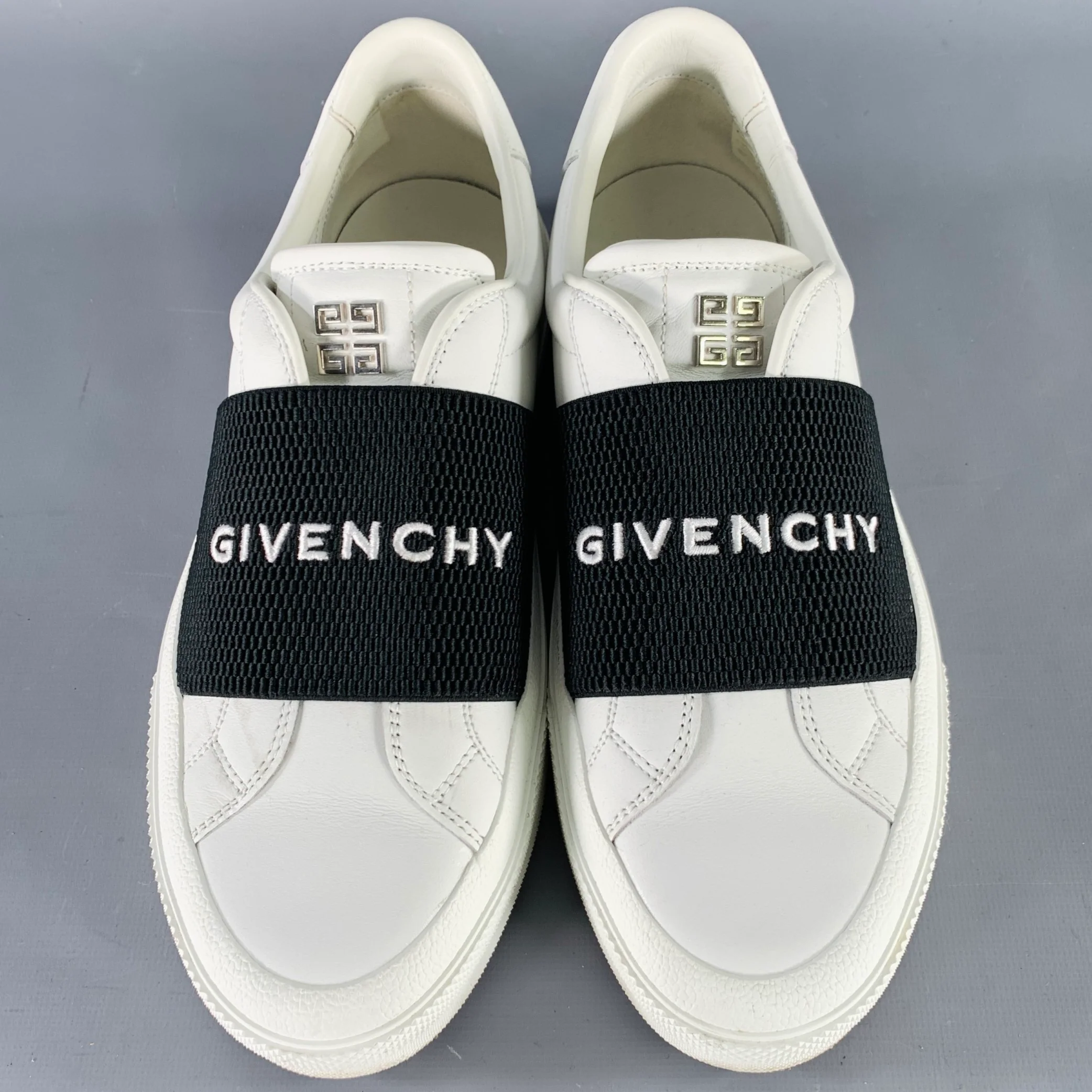 GIVENCHY Size 8 White Black Leather Logo Calfskin Low Top Sneakers - Image 4