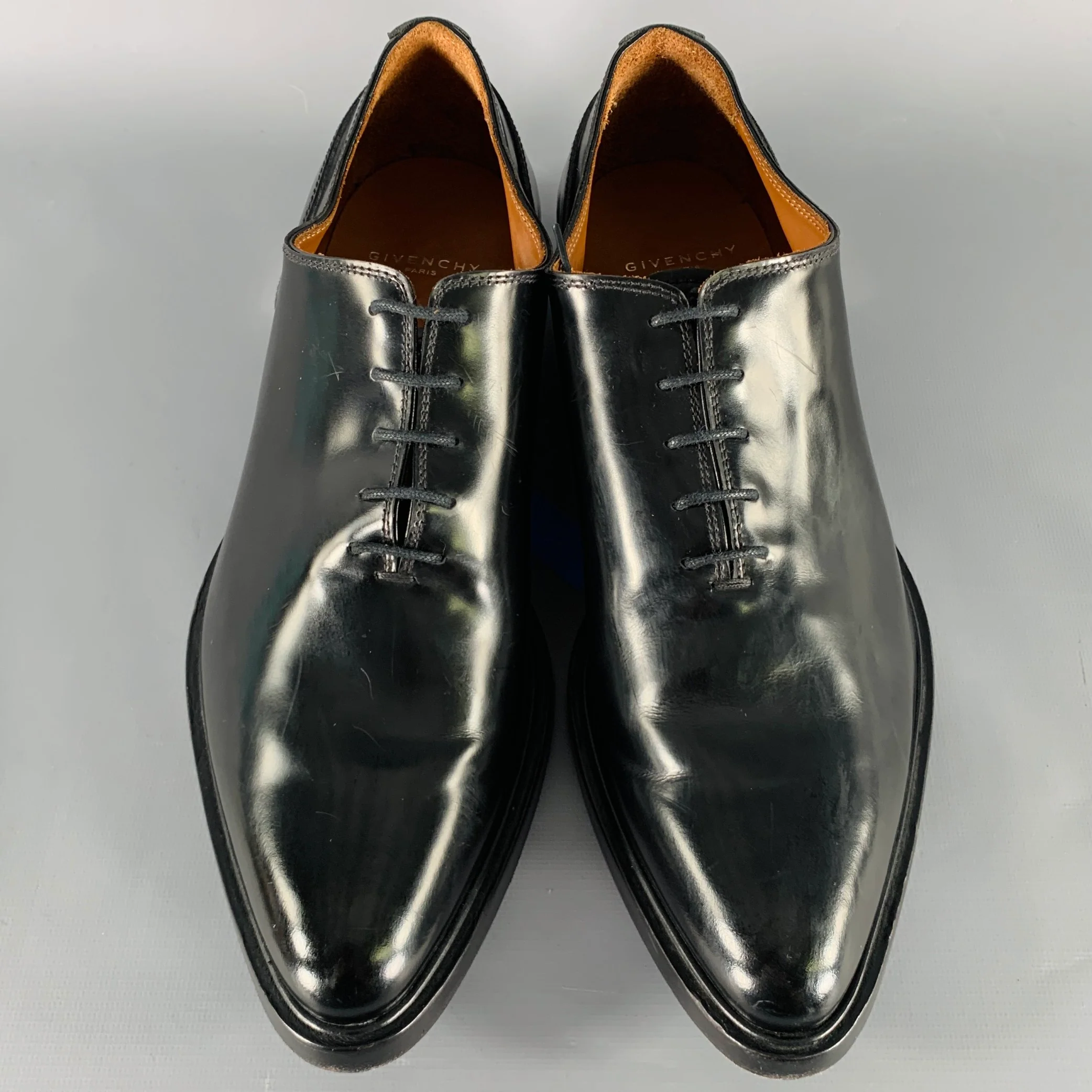 GIVENCHY Size 9 Black Leather Metal Trim Lace-Up Shoes - Image 4