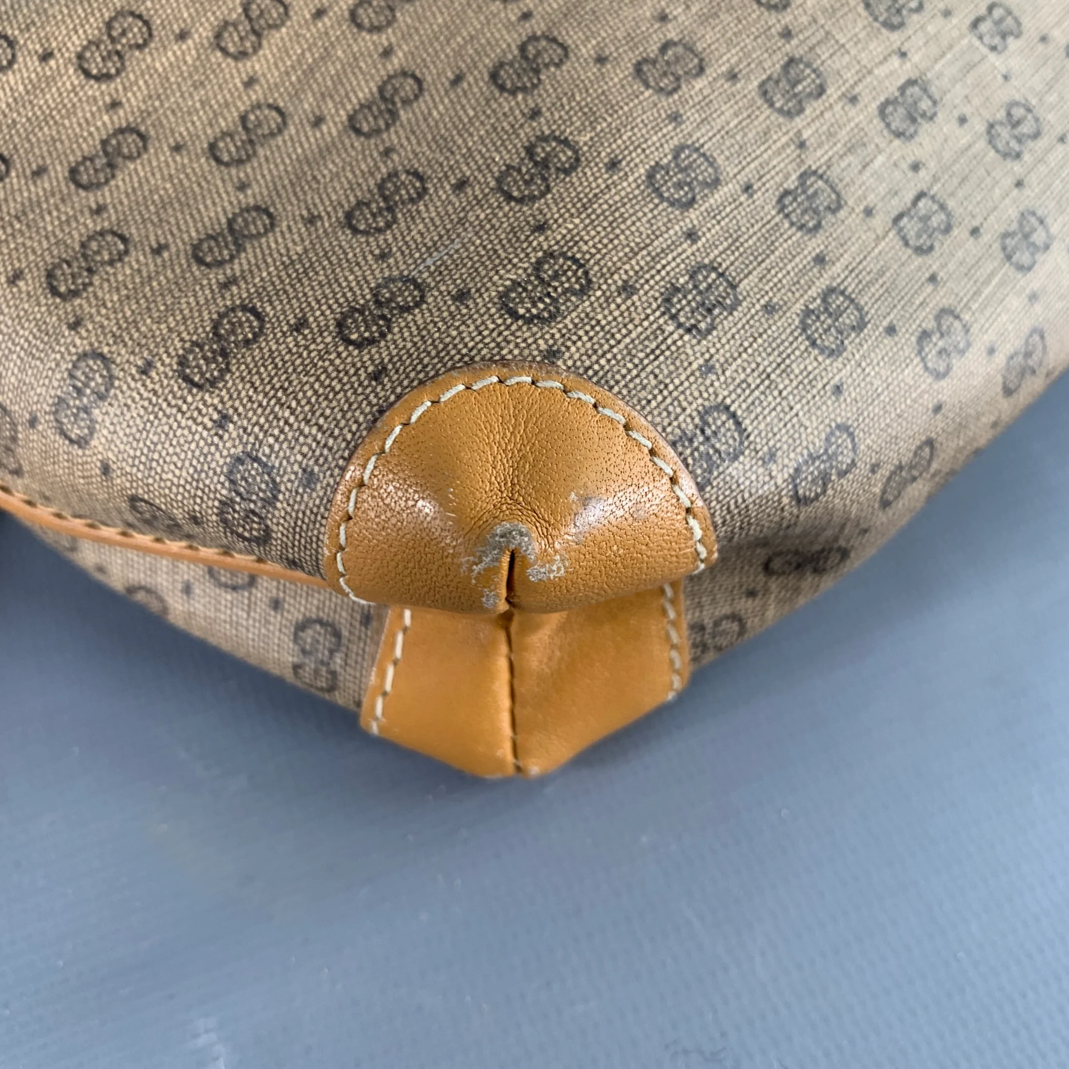 GUCCI Beige Tan Monogram Leather Coated Canvas Crossbody Handbag - Image 12