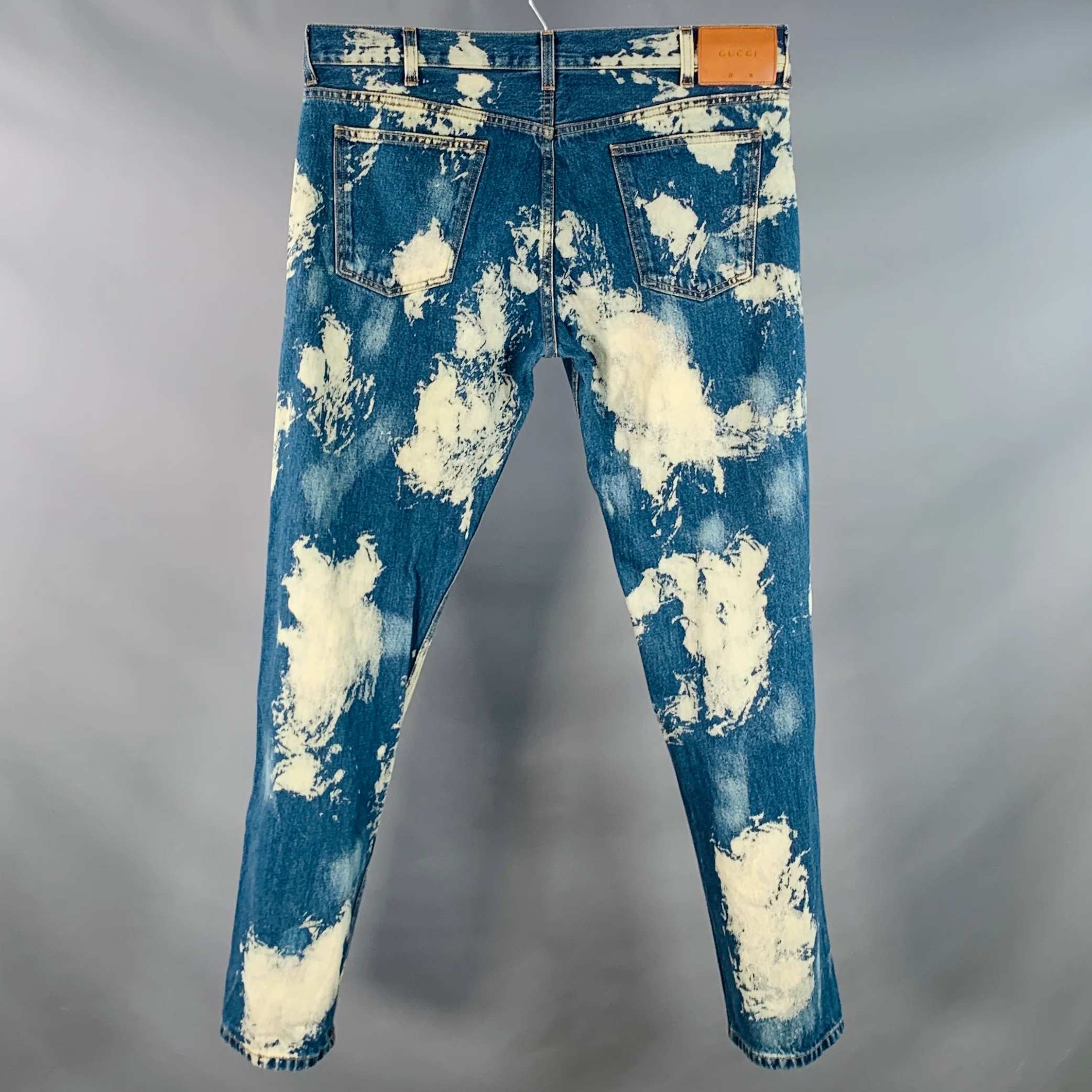 GUCCI Cruise 2017 Size 36 Indigo White Bleached Denim Studded Button Fly Jeans - Image 4